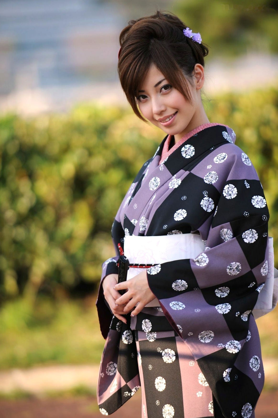Gallery - 横山美雪 Miyuki Yokoyama 和服写真：古典气质与木质风情，演绎优雅极致的日系迷人面孔日本和服气质清新私房照 女神私房照_秀色女神 - image 3