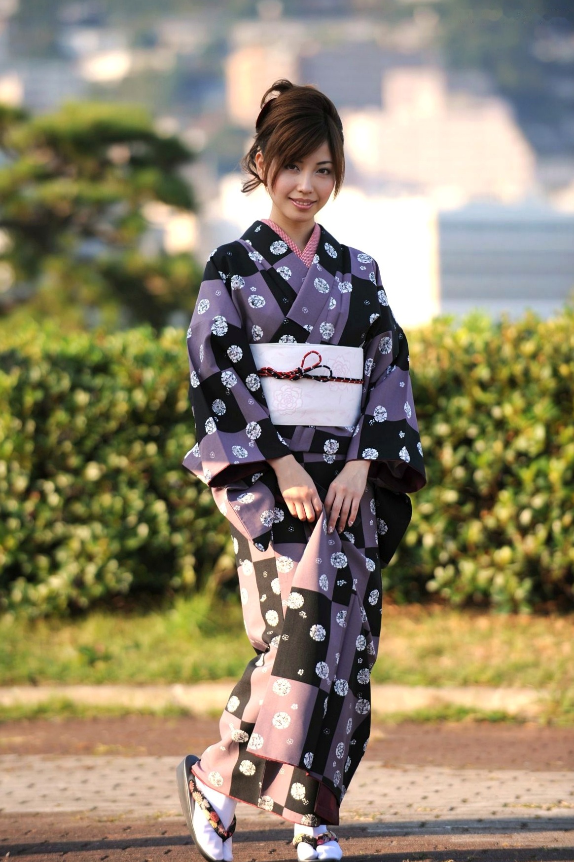 Gallery - 横山美雪 Miyuki Yokoyama 和服写真：古典气质与木质风情，演绎优雅极致的日系迷人面孔日本和服气质清新私房照 女神私房照_秀色女神 - image 4