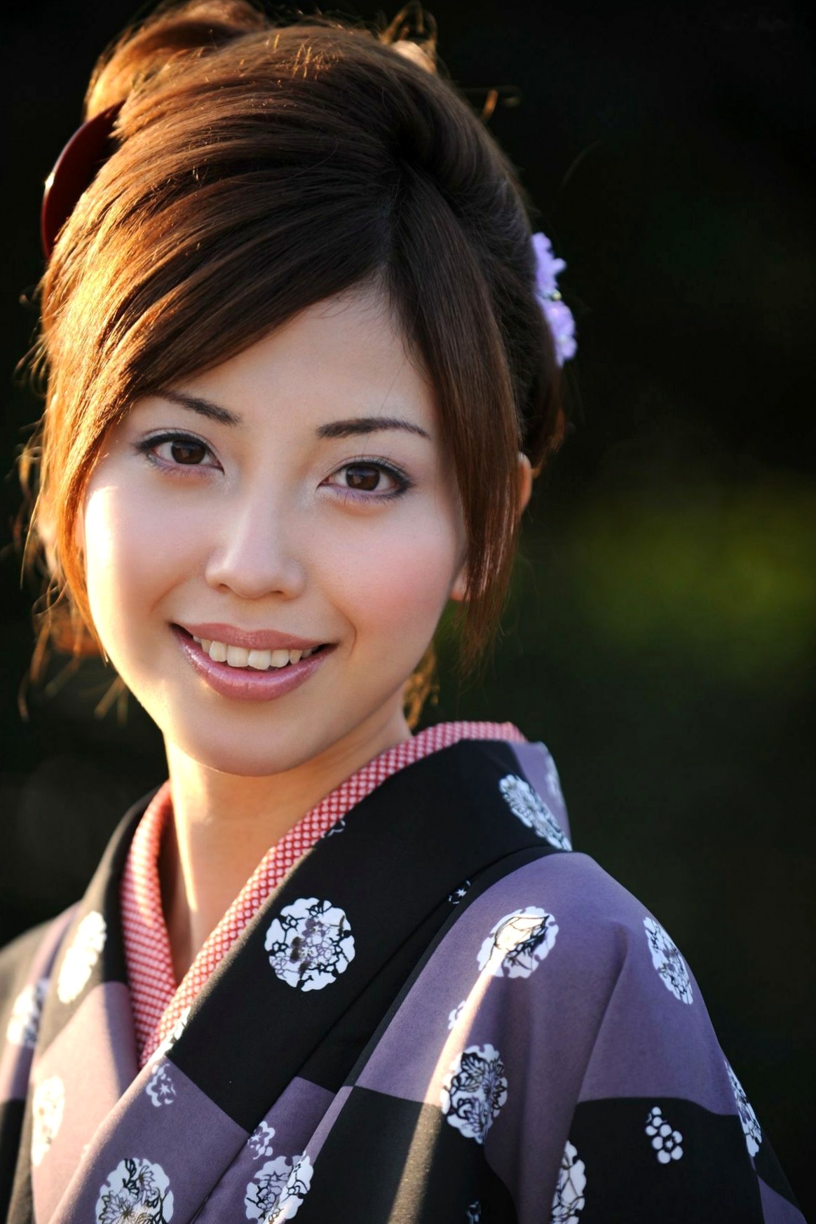 Gallery - 横山美雪 Miyuki Yokoyama 和服写真：古典气质与木质风情，演绎优雅极致的日系迷人面孔日本和服气质清新私房照 女神私房照_秀色女神 - image 7