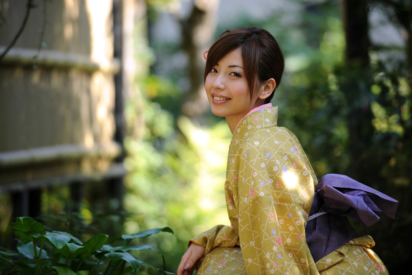 Gallery - 横山美雪 Miyuki Yokoyama 和服写真：古典气质与木质风情，演绎优雅极致的日系迷人面孔日本和服气质清新私房照 女神私房照_秀色女神 - image 32
