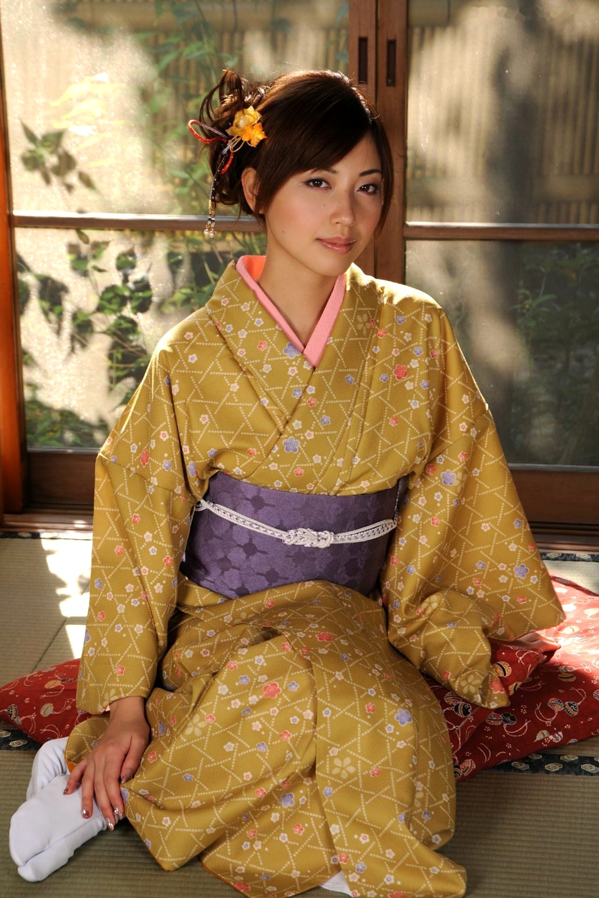 Gallery - 横山美雪 Miyuki Yokoyama 和服写真：古典气质与木质风情，演绎优雅极致的日系迷人面孔日本和服气质清新私房照 女神私房照_秀色女神 - image 42