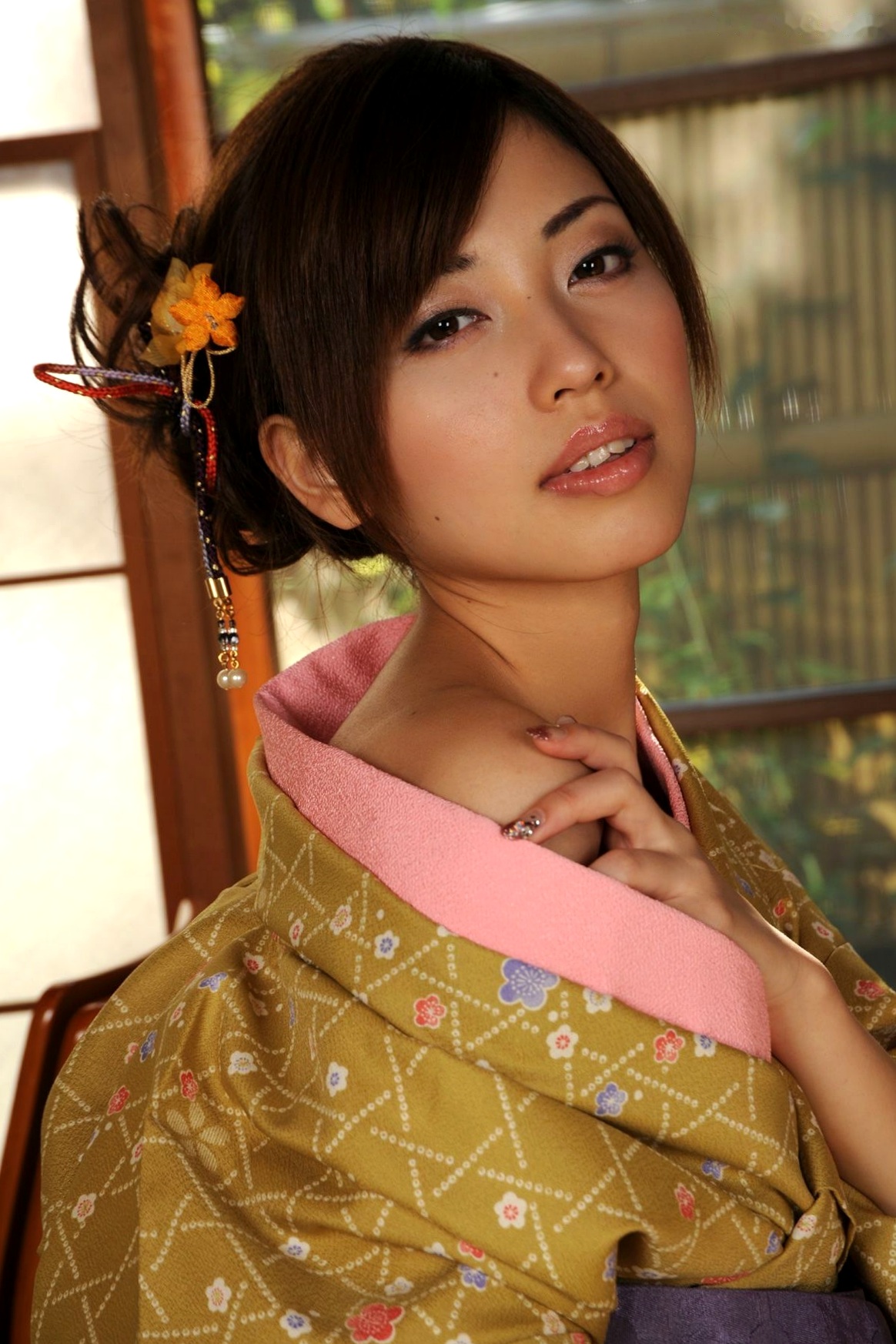 Gallery - 横山美雪 Miyuki Yokoyama 和服写真：古典气质与木质风情，演绎优雅极致的日系迷人面孔日本和服气质清新私房照 女神私房照_秀色女神 - image 44