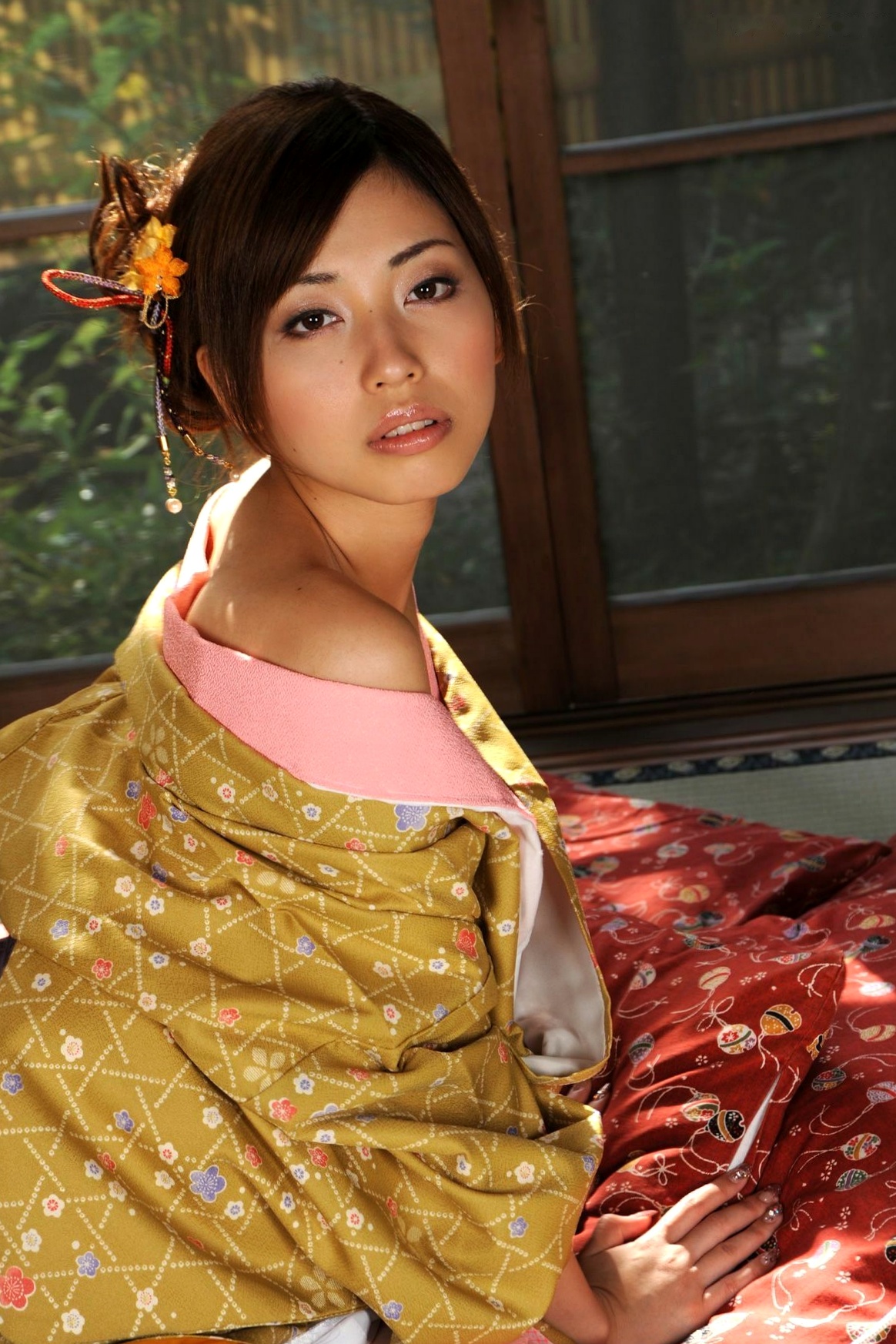 Gallery - 横山美雪 Miyuki Yokoyama 和服写真：古典气质与木质风情，演绎优雅极致的日系迷人面孔日本和服气质清新私房照 女神私房照_秀色女神 - image 50