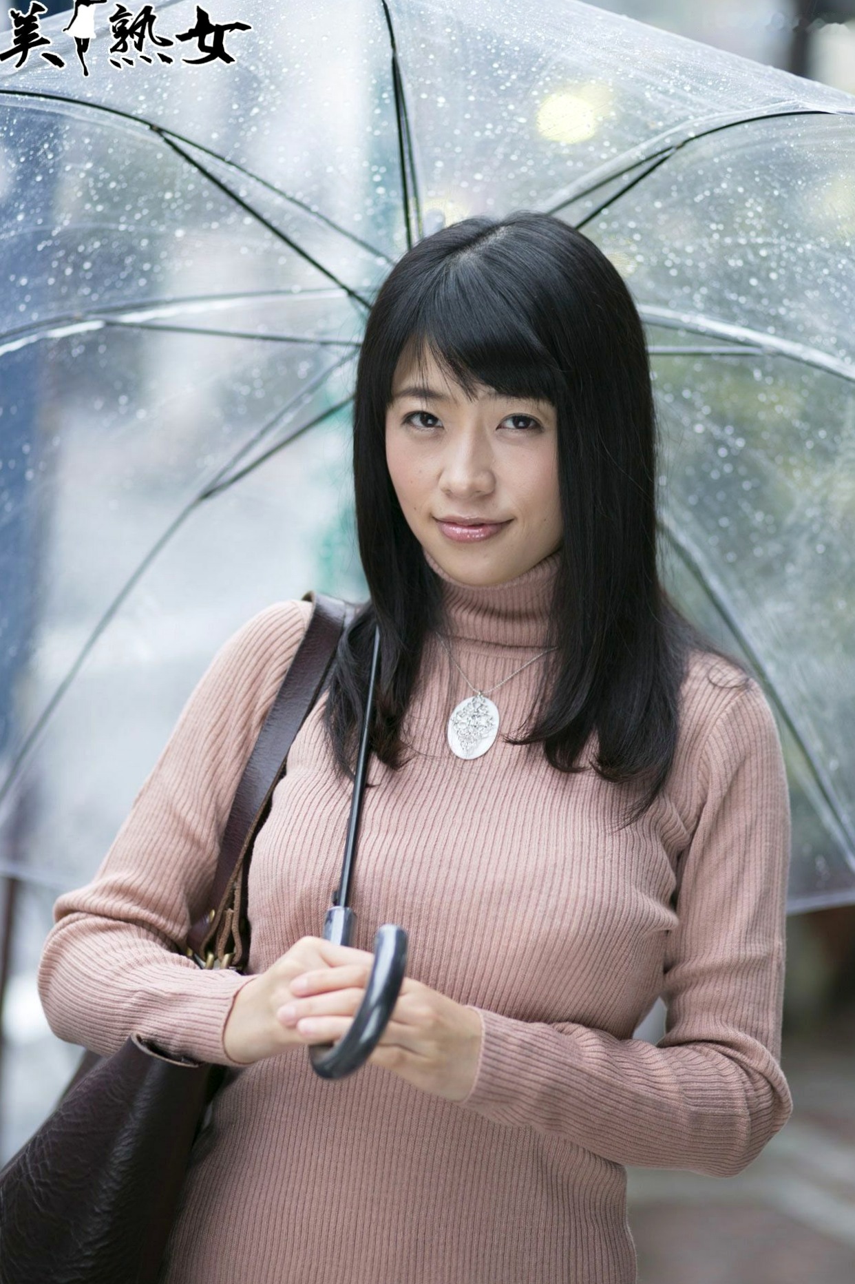 Gallery - X-City人气熟女范田纱纱、春山千惠里写真集，清新街拍与私密室内风格合集日本私房照气质诱惑 女神私房照_秀色女神 - image 16