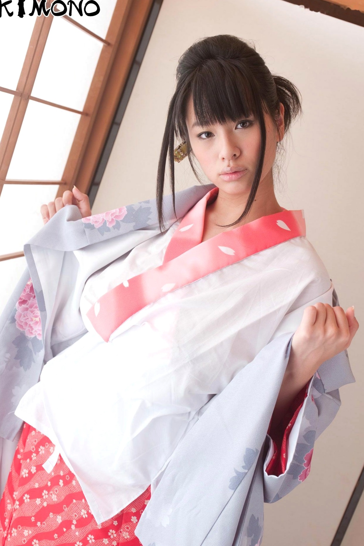 Gallery - X-City_ 春菜はな Hana Haruna 写真集，传统和服与现代性感街拍，冷艳温婉双重气质展现极致魅力[65P]和服日本性感街拍气质 女神私房照_秀色女神 - image 26