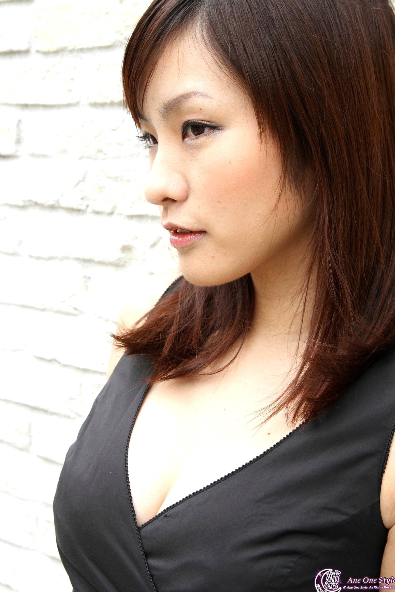 Gallery - 鲇川奈绪Nao Ayukawa室内私房写真，精选蕾丝内衣与比基尼诱惑，展现迷人曲线与性感风情性感诱惑比基尼私房照日本 女神私房照_秀色女神 - image 5