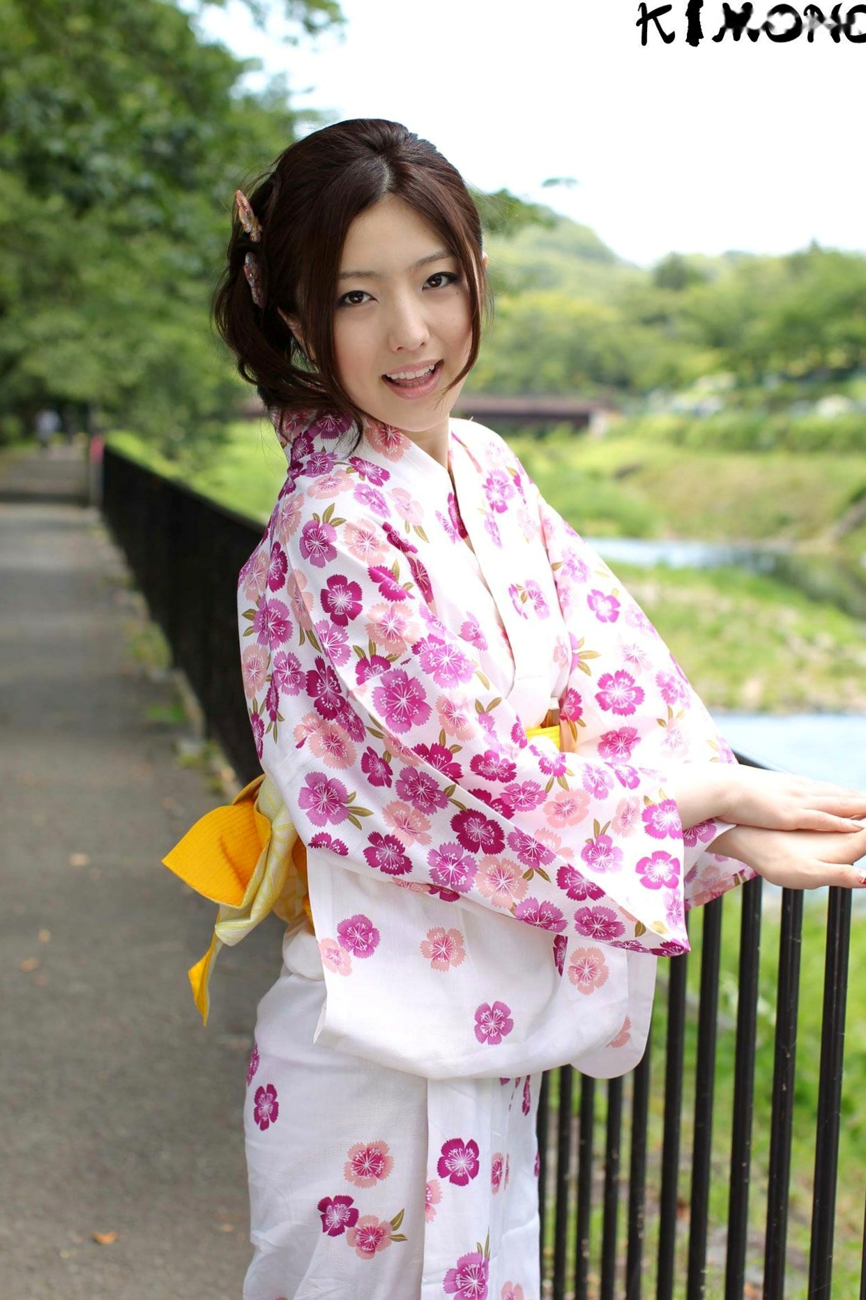 Gallery - X-City 羽田爱和服私房与清新吊带街拍写真集日本性感和服私房照诱惑 女神私房照_秀色女神 - image 6