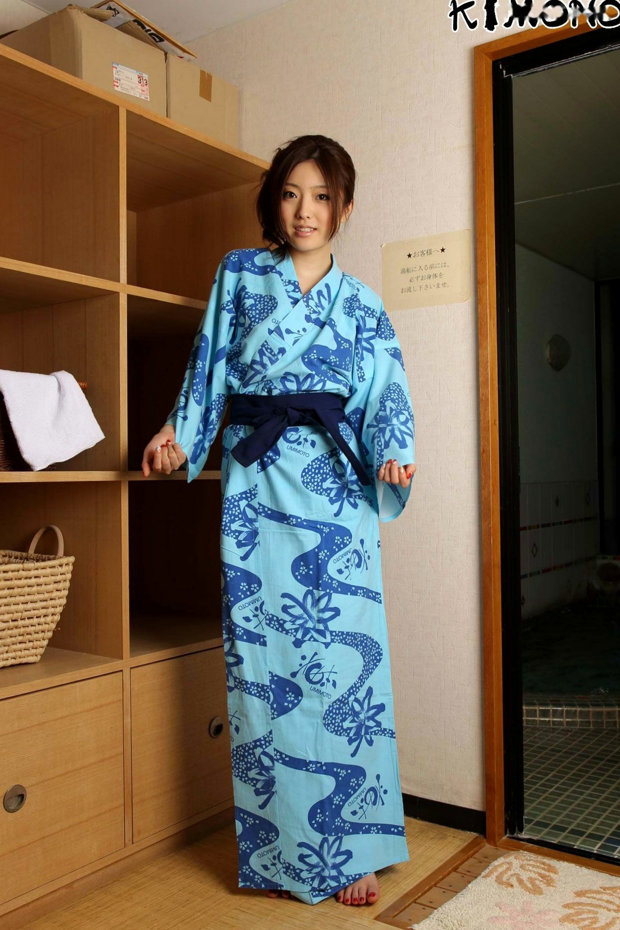 Gallery - X-City 羽田爱和服私房与清新吊带街拍写真集日本性感和服私房照诱惑 女神私房照_秀色女神 - image 15
