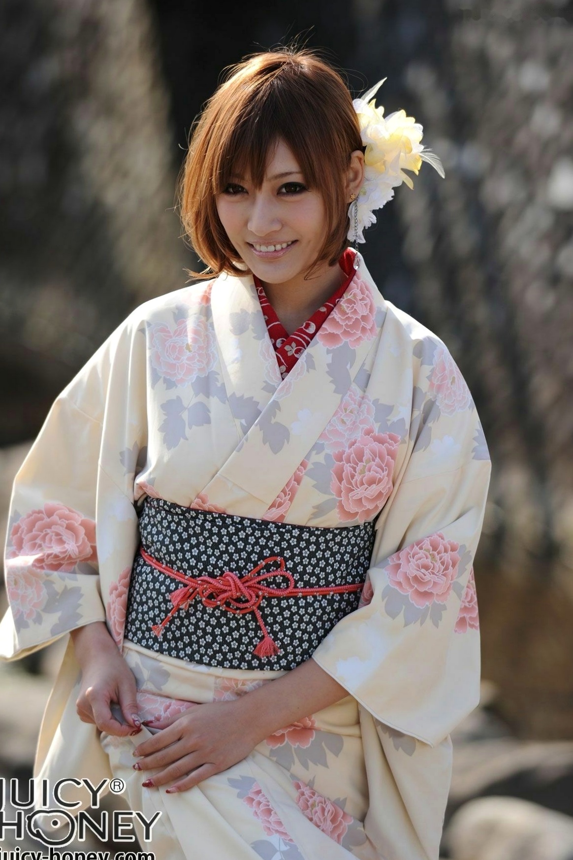 Gallery - 明日花キララ(Kirara Asuka)写真集：优雅日式和服风情，绽放古典美韵，视觉诱惑写真系列日本和服诱惑私房照性感 女神私房照_秀色女神 - image 36