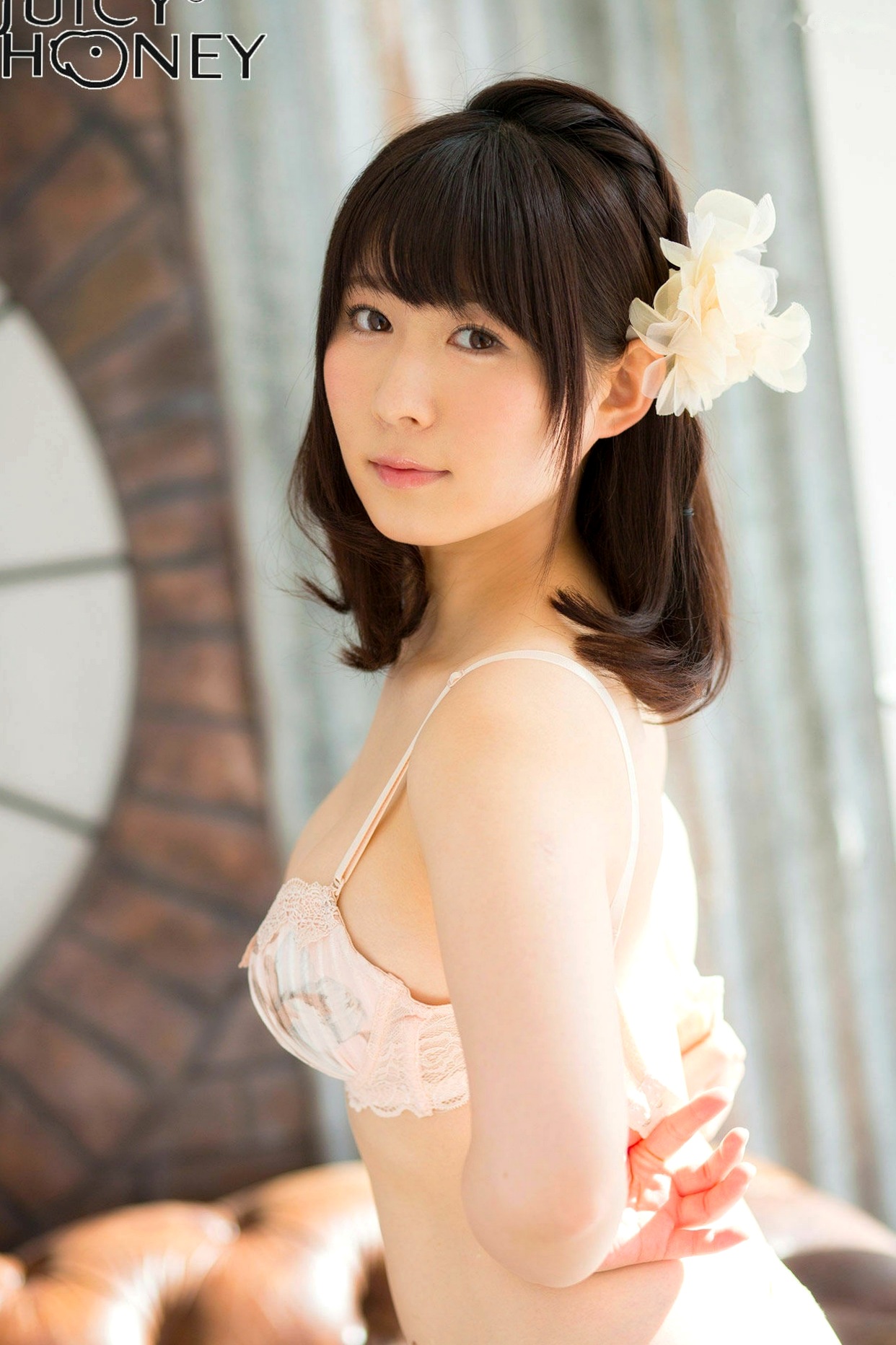 Gallery - 飞鸟凛 Rin Asuka 写真集：甜美清纯与性感内衣的极致诱惑，私房拍摄展现童颜巨乳尤物魅力童颜巨乳内衣日本尤物私房照 女神私房照_秀色女神 - image 29