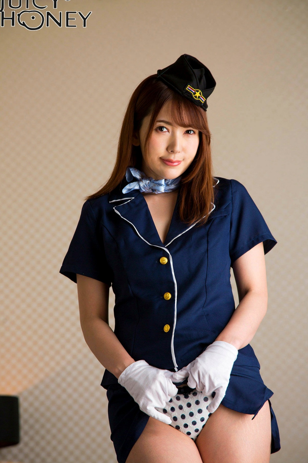 Gallery - 波多野结衣(Yui Hatano) Juicy Honey写真集，精选空姐制服与性感内衣诱惑，展现绝美女神气质日本性感制服内衣女神 女神私房照_秀色女神 - image 3