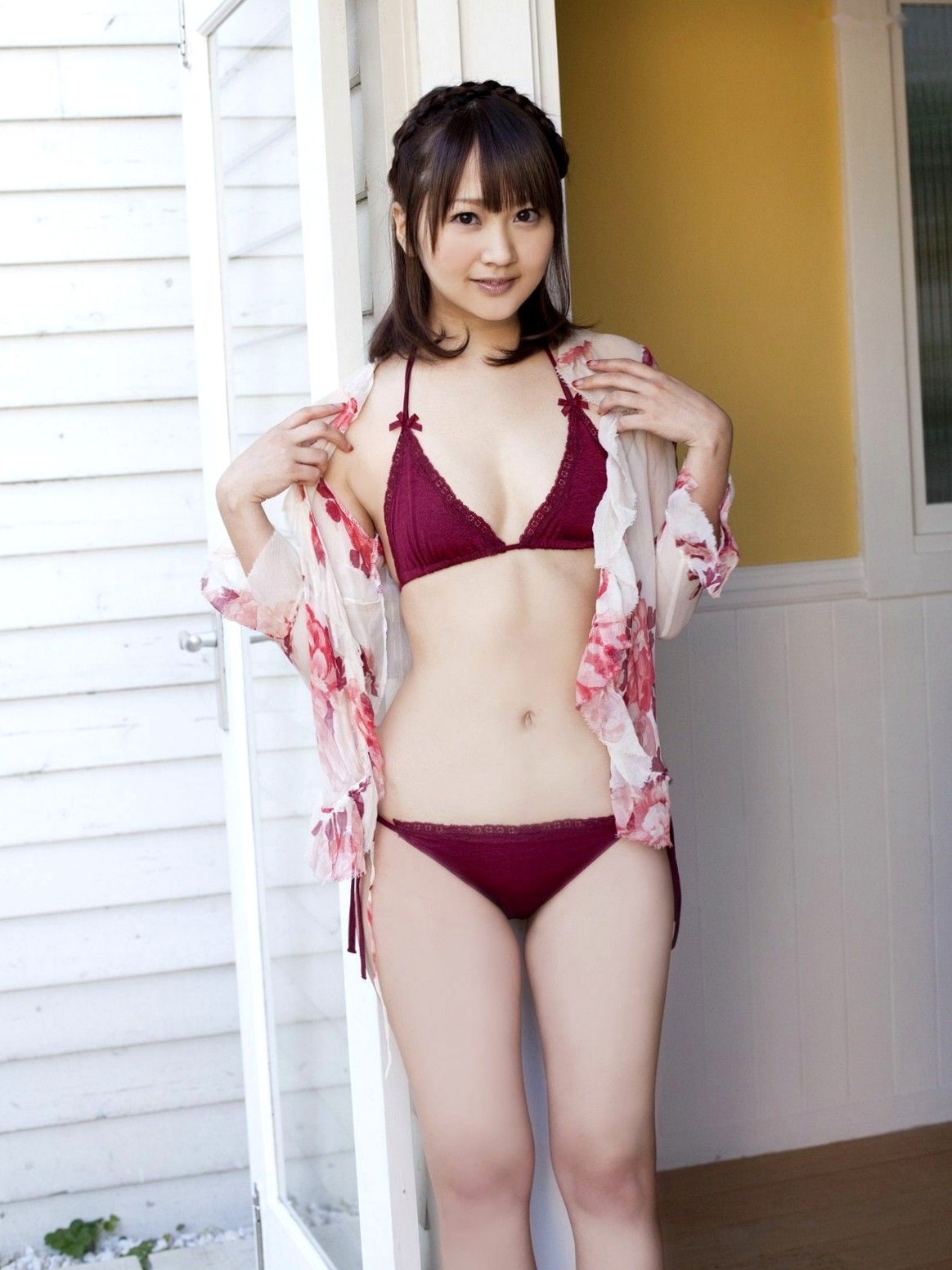 Gallery - Sabra_ Strictly Girls 浜田翔子写真集：清纯童颜配惹火身材，精致私房内衣诱惑实录日本童颜巨乳私房照内衣性感 女神私房照_秀色女神 - image 12