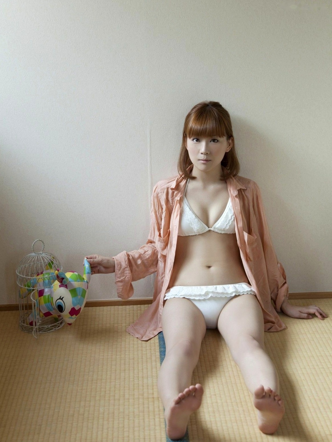 Gallery - Sabra Strictly Girls 重盛里美写真集：户外比基尼夏日清纯诱惑，活力少女甜美展现日本比基尼清纯治愈系户外 女神私房照_秀色女神 - image 11