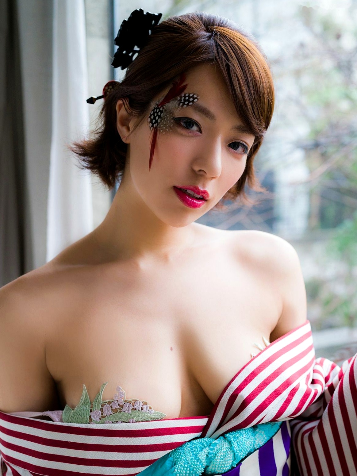 Gallery - Sabra_小瀬田麻由写真集：黑丝诱惑与极品内衣，展现成熟冷艳的极致线条[100P]日本性感尤物黑丝冷艳内衣 女神私房照_秀色女神 - image 52
