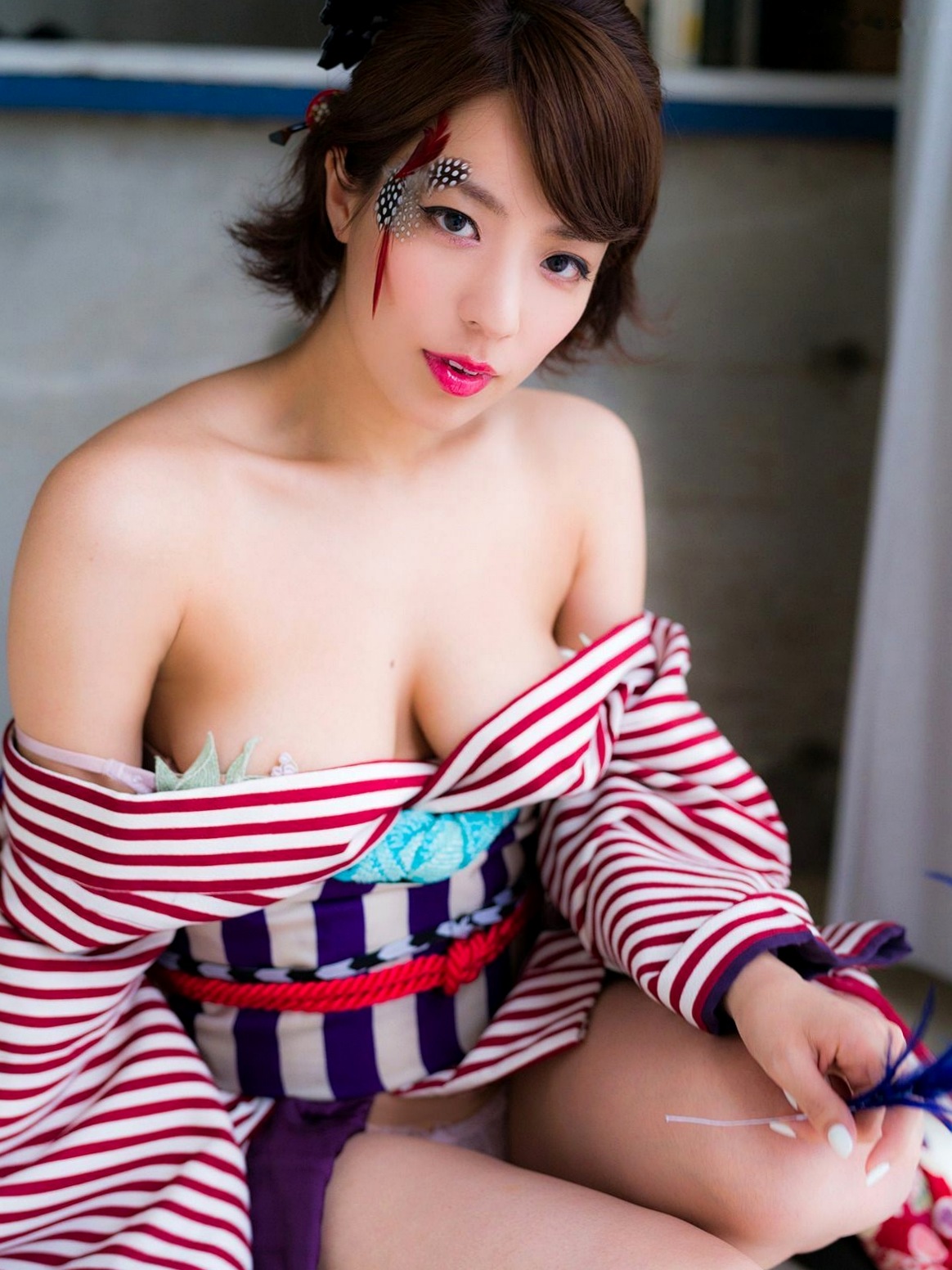 Gallery - Sabra_小瀬田麻由写真集：黑丝诱惑与极品内衣，展现成熟冷艳的极致线条[100P]日本性感尤物黑丝冷艳内衣 女神私房照_秀色女神 - image 58