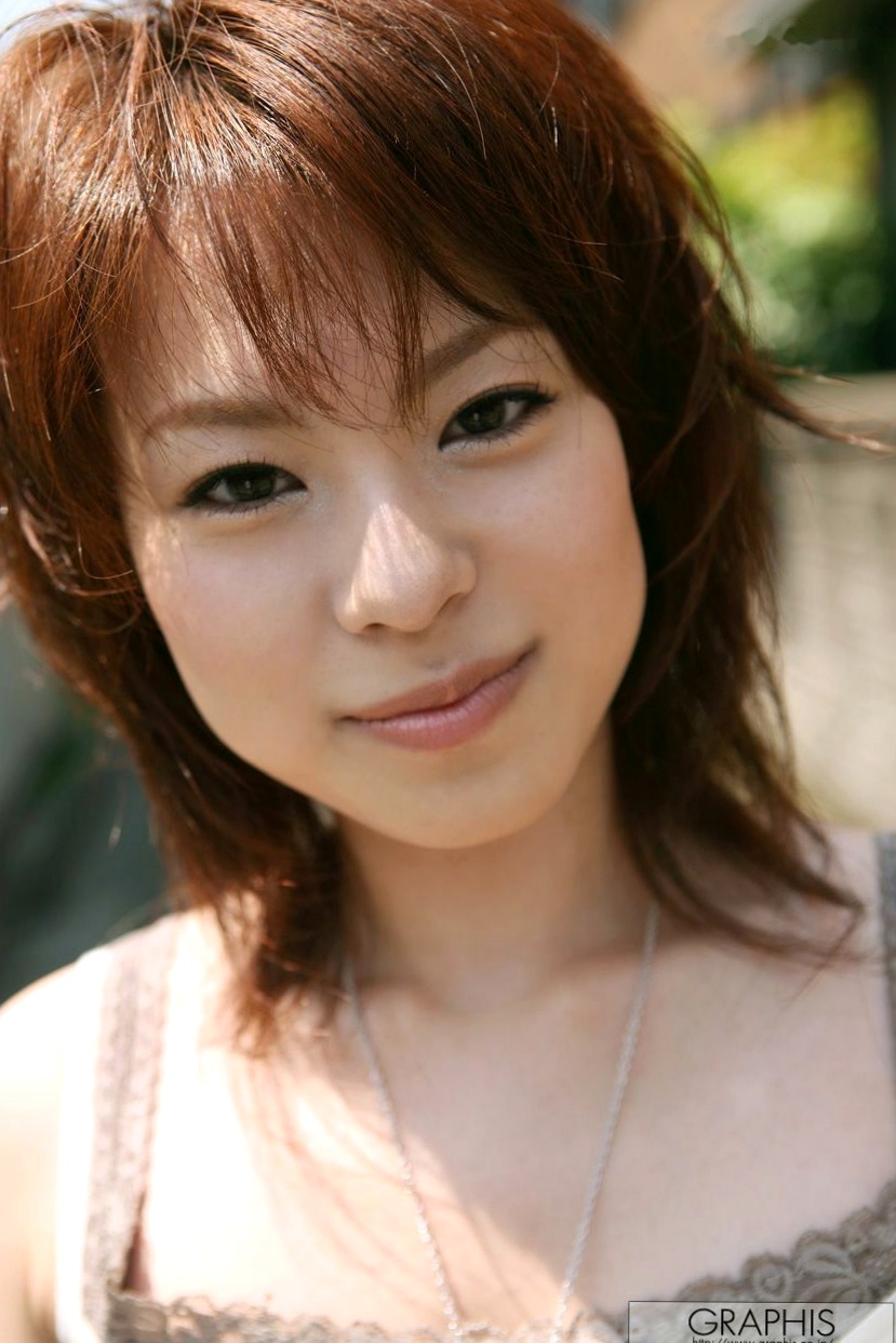 Graphis_Mina Manabe 真锅美奈 First Gravure 工业风写真 泳装诱惑 户外场景拍摄 纯真少女写真 [19P]
