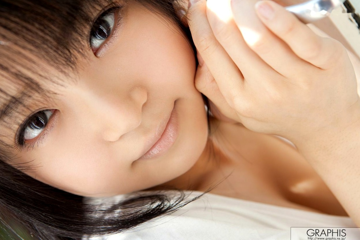 Gallery - Graphis_葵千寻 First Gravure 初出茅庐写真集：甜美清纯邻家少女，治愈系诱惑清新呈现清纯治愈系萝莉日本诱惑 女神私房照_秀色女神 - image 2