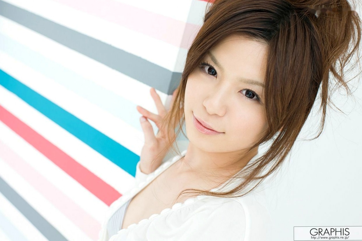 Gallery - Graphis 栗林里莉 Riri Kuribayashi 清纯少女初露锋芒，甜美童颜私房居家写真日本清纯私房照童颜巨乳 女神私房照_秀色女神 - image 33