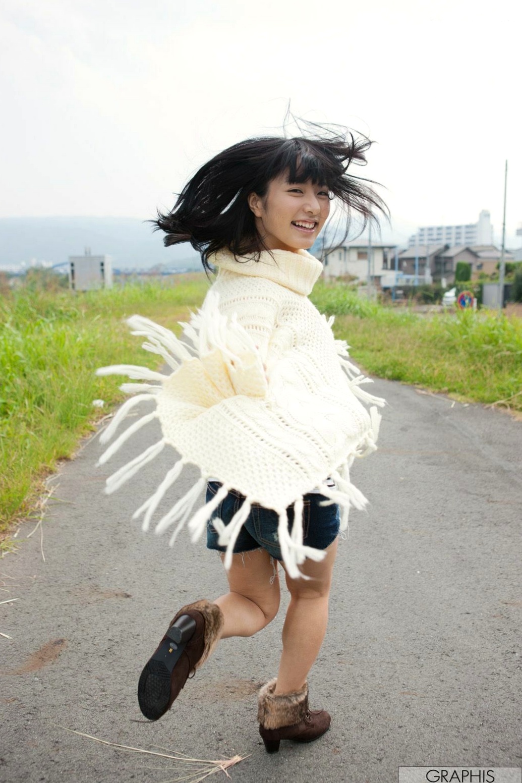 Gallery - Graphis由爱可奈《A to Z》写真集：清新少女外景旅拍与温馨居家私房记录日本清纯治愈系清新私房照 女神私房照_秀色女神 - image 4