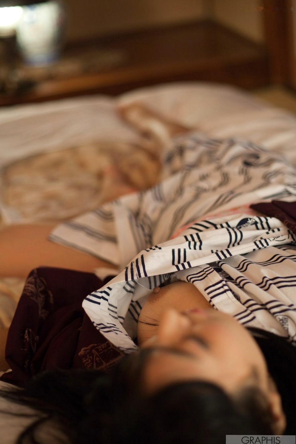 Gallery - Graphis由爱可奈《A to Z》写真集：清新少女外景旅拍与温馨居家私房记录日本清纯治愈系清新私房照 女神私房照_秀色女神 - image 23