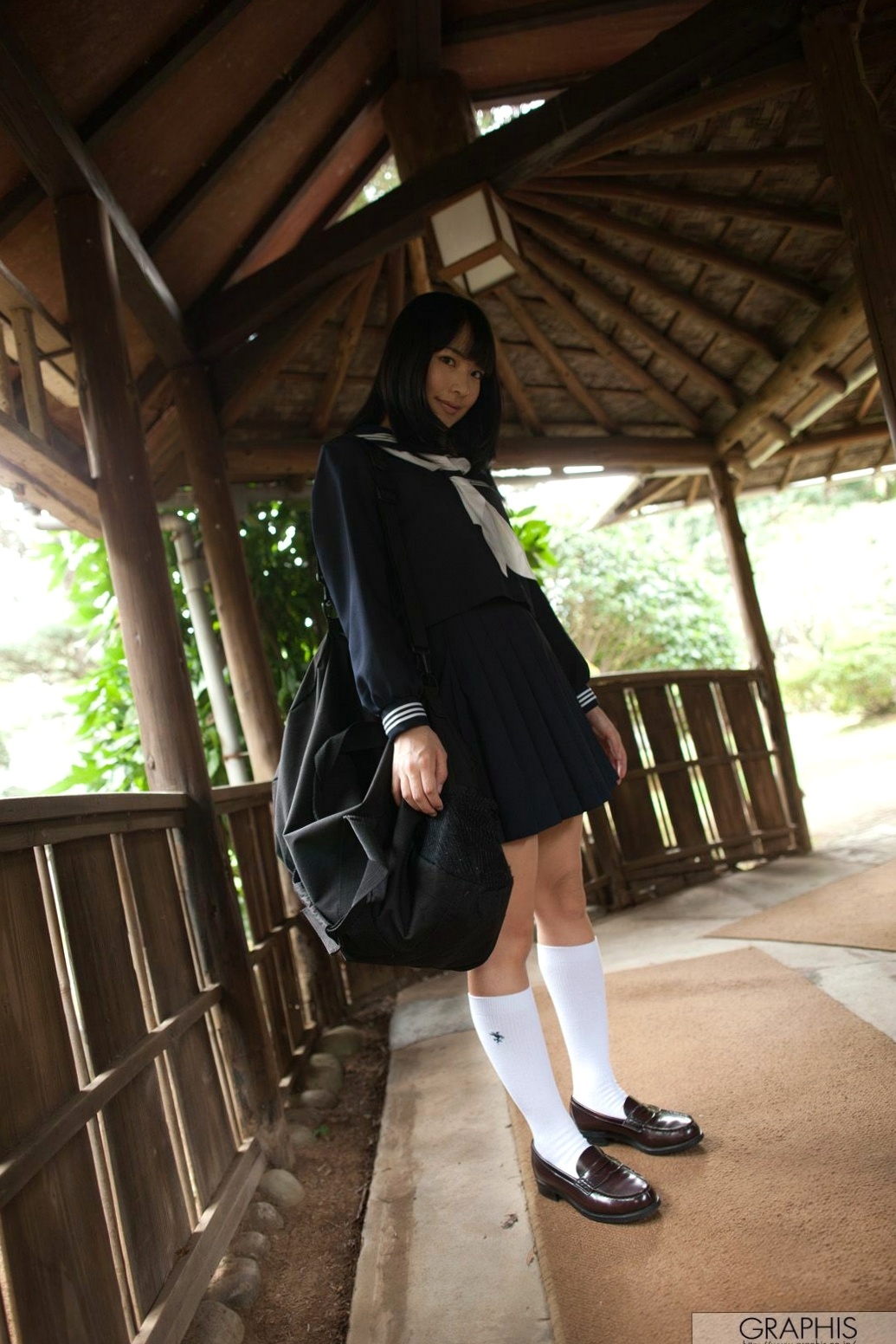 Gallery - Graphis由爱可奈《A to Z》写真集：清新少女外景旅拍与温馨居家私房记录日本清纯治愈系清新私房照 女神私房照_秀色女神 - image 29