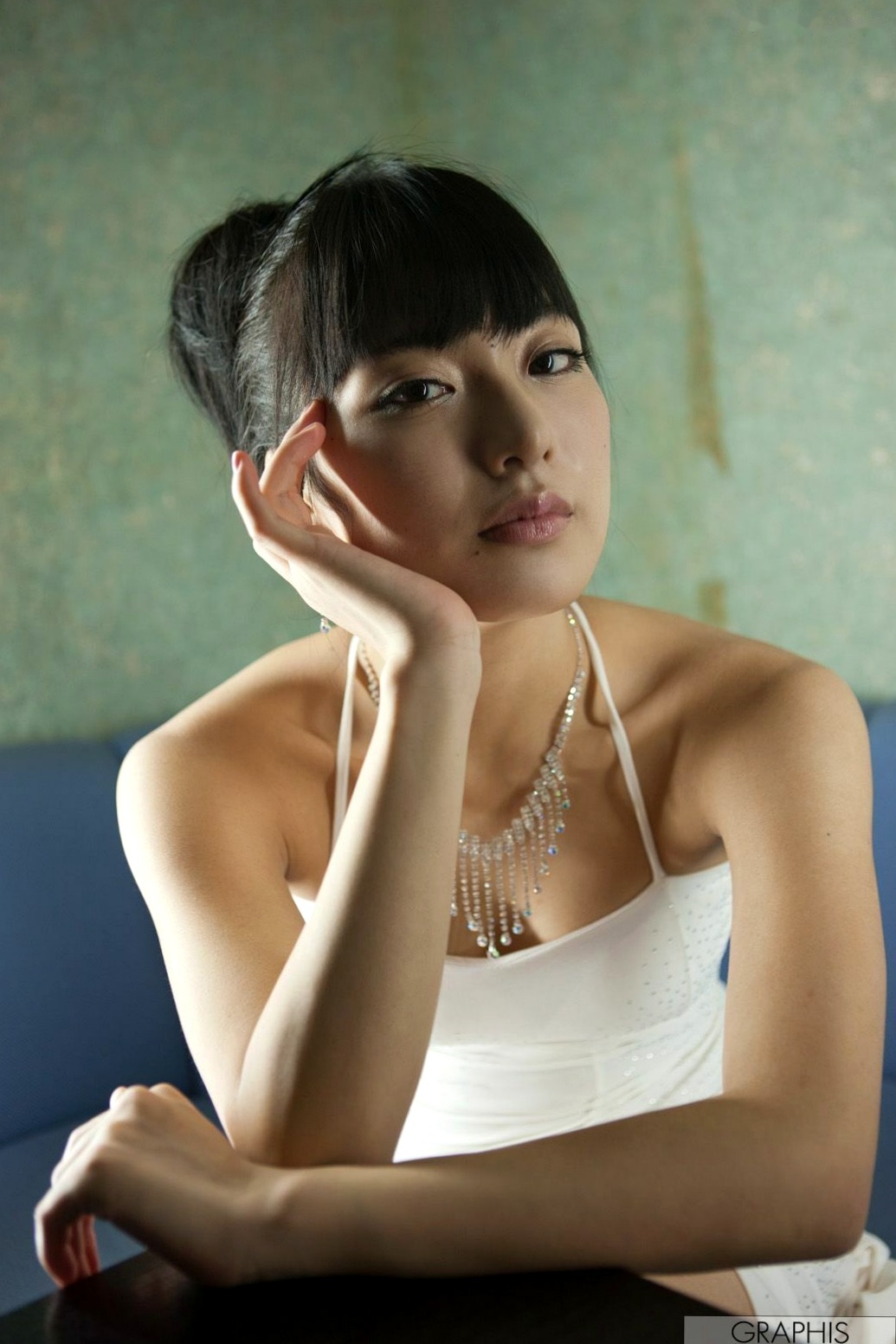Gallery - Graphis由爱可奈《A to Z》写真集：清新少女外景旅拍与温馨居家私房记录日本清纯治愈系清新私房照 女神私房照_秀色女神 - image 53