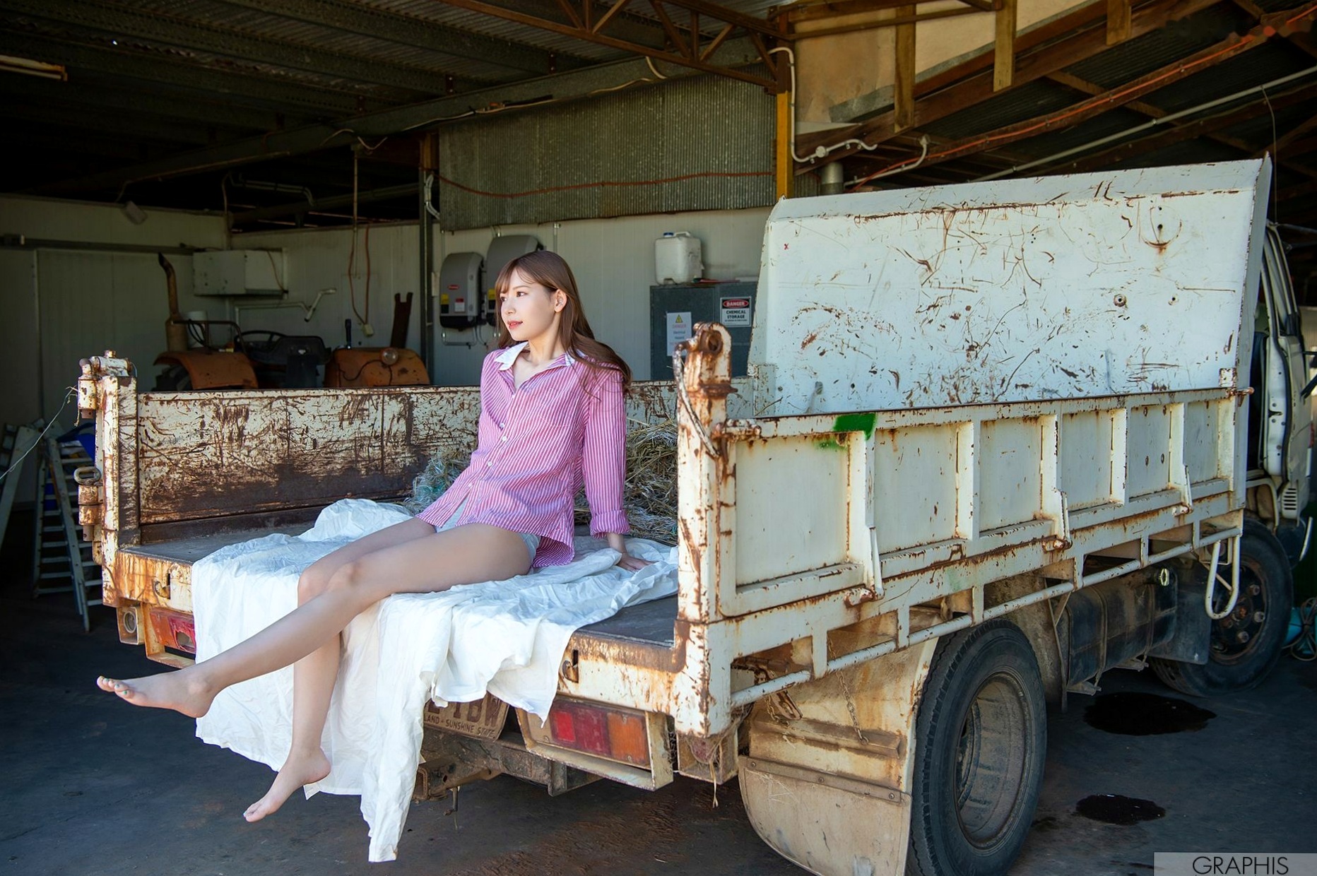 Gallery - Graphis_明里つむぎ(明里紬)《Moment》夏日户外清纯大片，甜美治愈系少女写真日本清纯治愈系户外美腿 女神私房照_秀色女神 - image 35