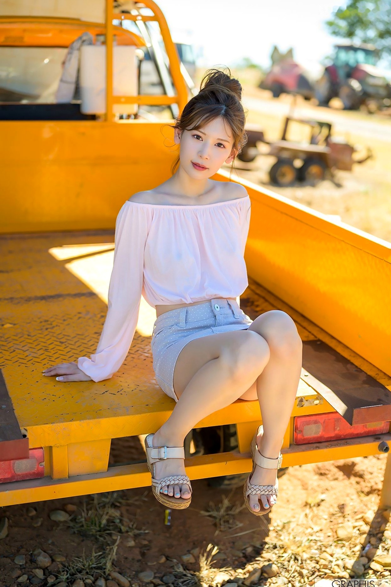 Gallery - Graphis_明里つむぎ(明里紬)《Moment》夏日户外清纯大片，甜美治愈系少女写真日本清纯治愈系户外美腿 女神私房照_秀色女神 - image 51