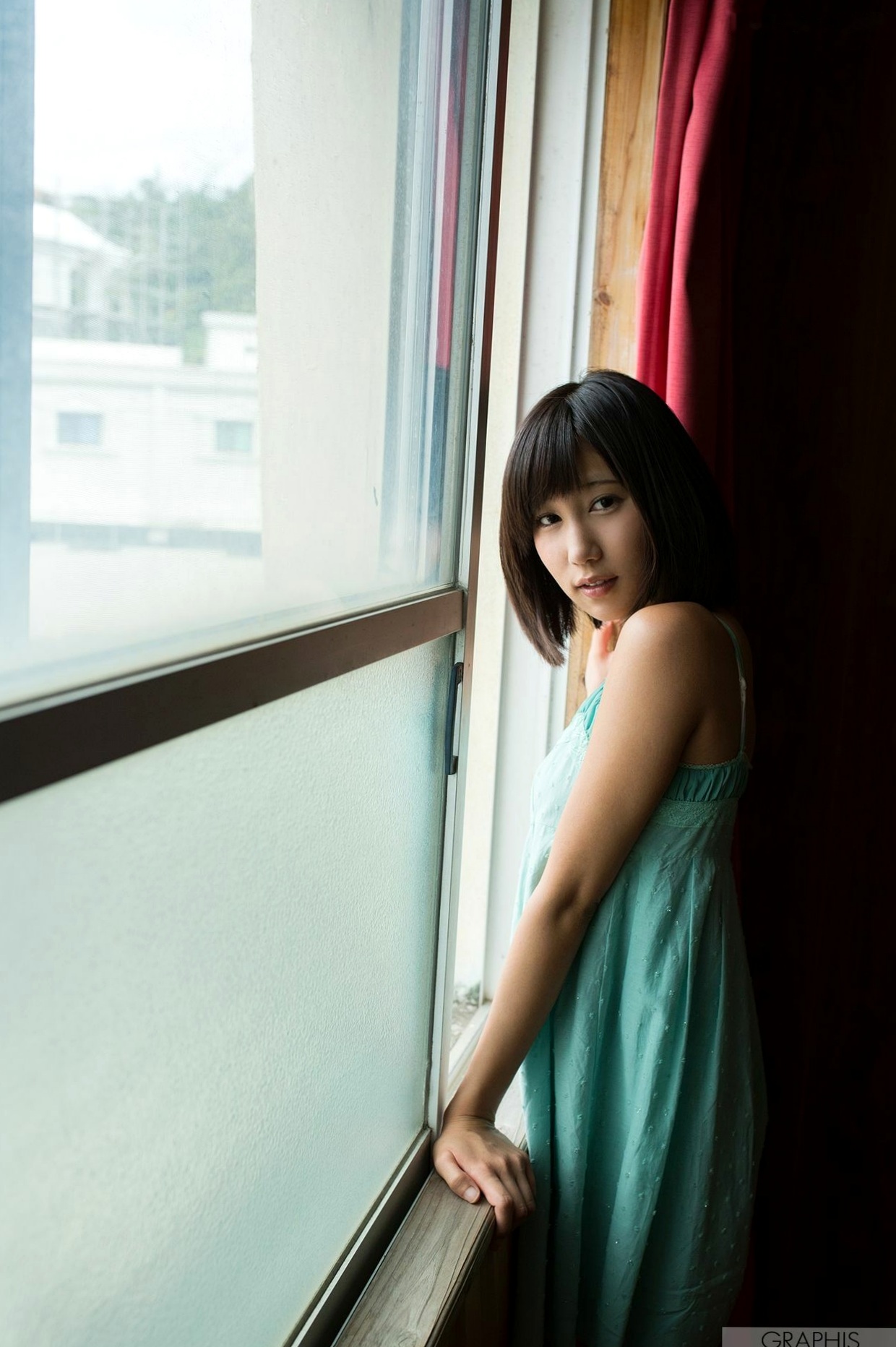 Gallery - Graphis_湊莉久《Winter Special Gallery》高清写真集：夜色海边与私房居家魅力瞬间日本性感诱惑私房照 女神私房照_秀色女神 - image 2