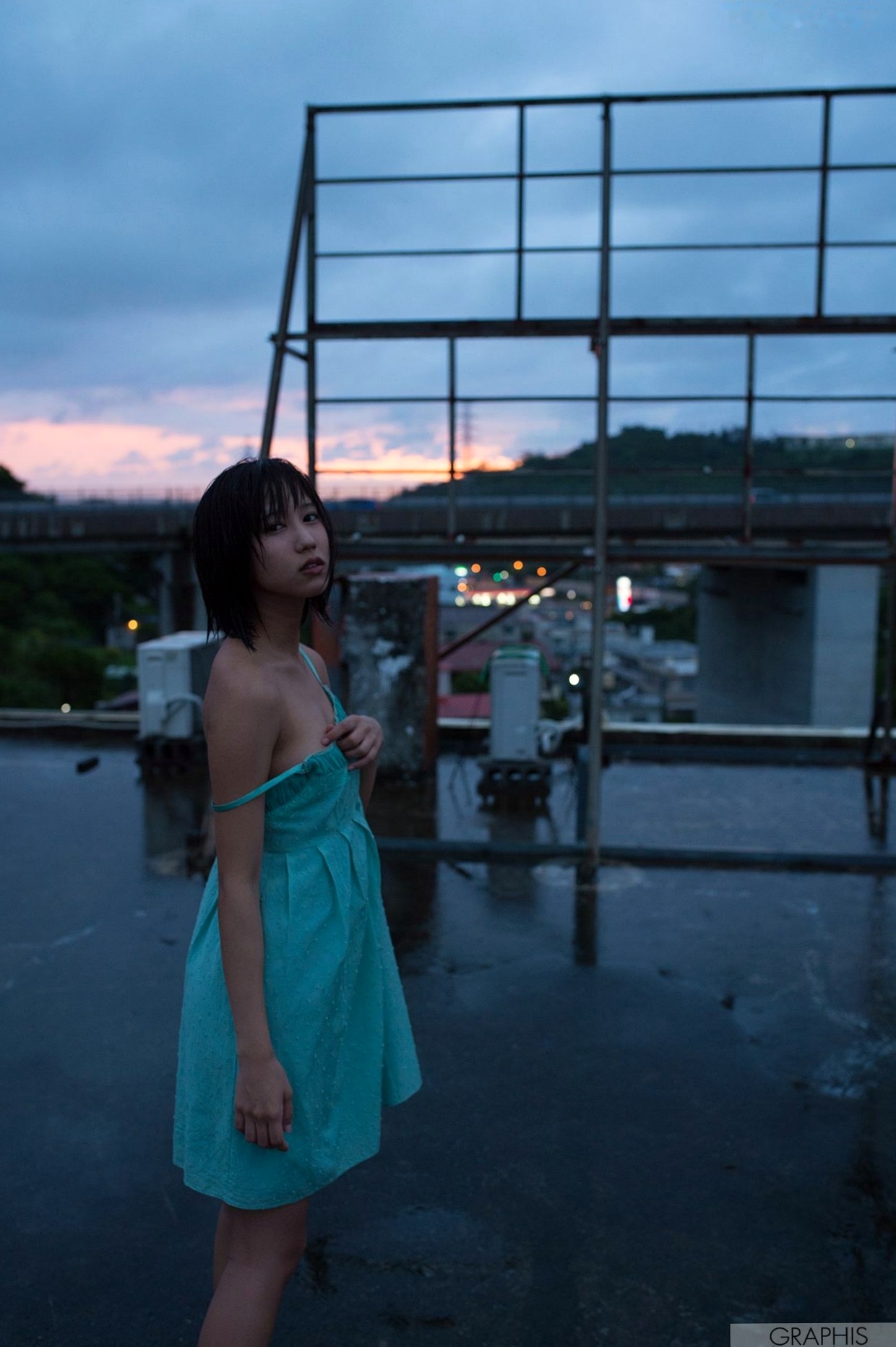Gallery - Graphis_湊莉久《Winter Special Gallery》高清写真集：夜色海边与私房居家魅力瞬间日本性感诱惑私房照 女神私房照_秀色女神 - image 32