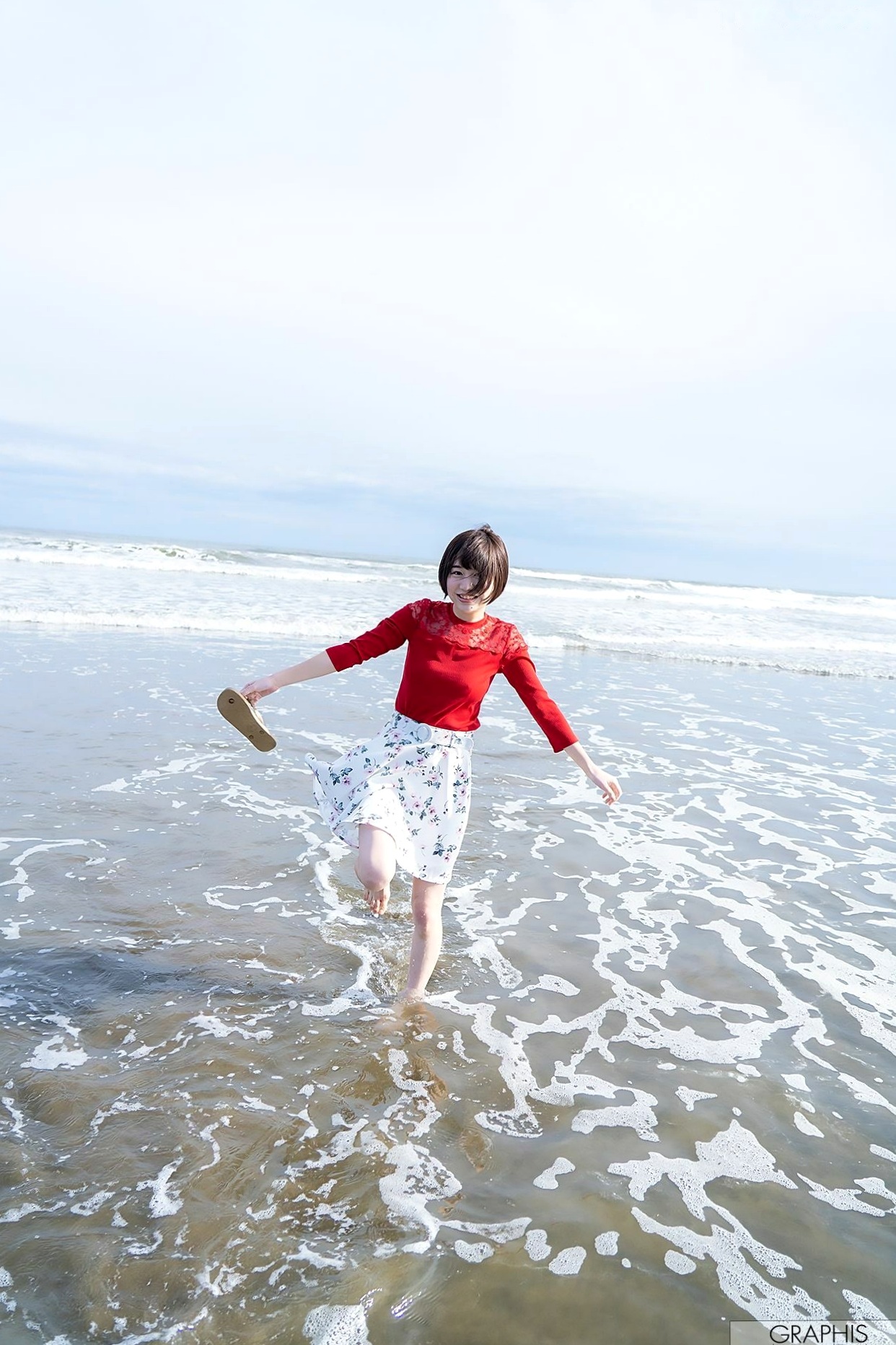 Gallery - Graphis_藤江史帆《Pele clara》图片写真集，清新短发日系私房，甜美治愈系尤物清纯气质治愈系私房照日本 女神私房照_秀色女神 - image 24