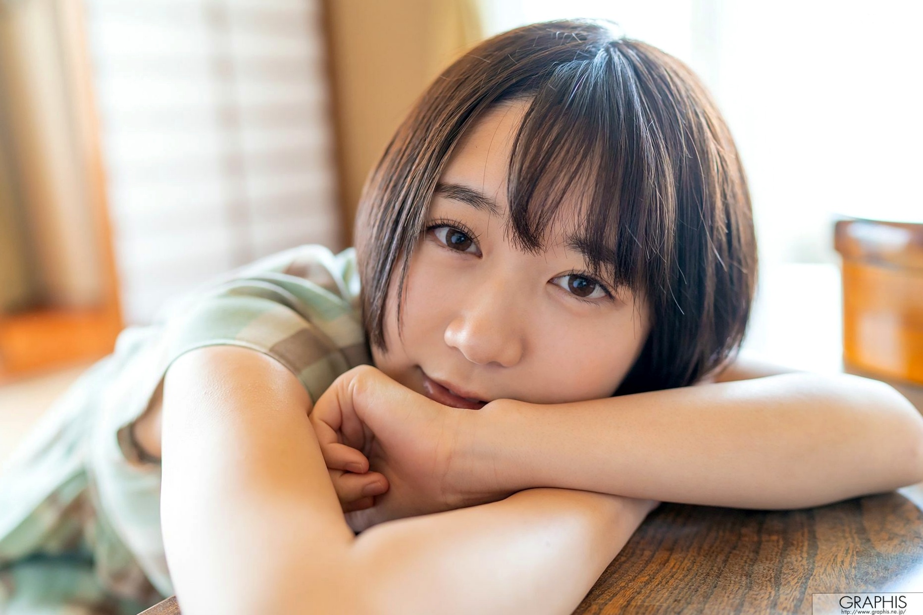 Gallery - Graphis_藤江史帆《Pele clara》图片写真集，清新短发日系私房，甜美治愈系尤物清纯气质治愈系私房照日本 女神私房照_秀色女神 - image 44