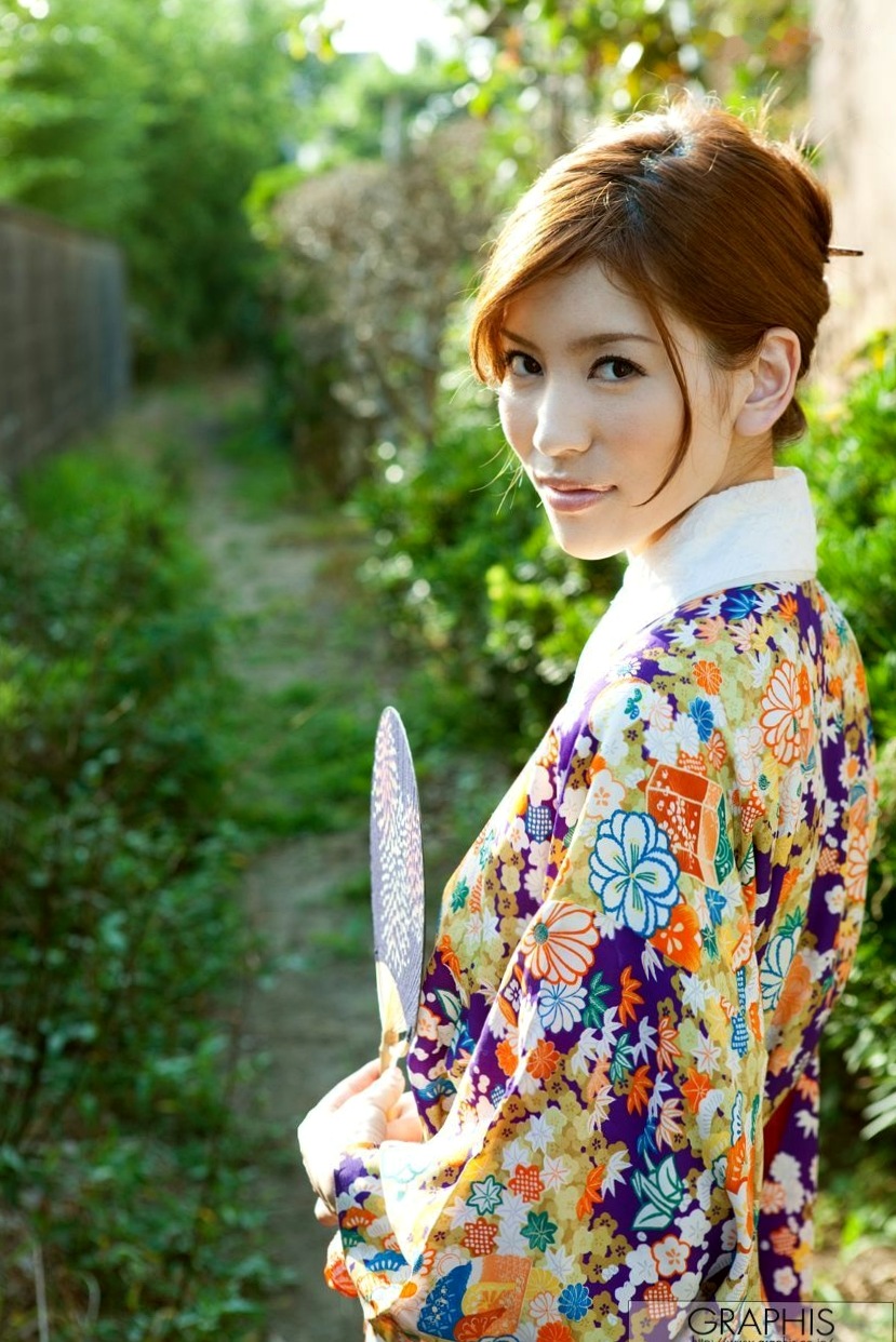 Gallery - Graphis_芦名尤莉娅《Cool Beauty》和服写真集，冷艳气质女神极致诱惑日本和服冷艳气质尤物 女神私房照_秀色女神 - image 13