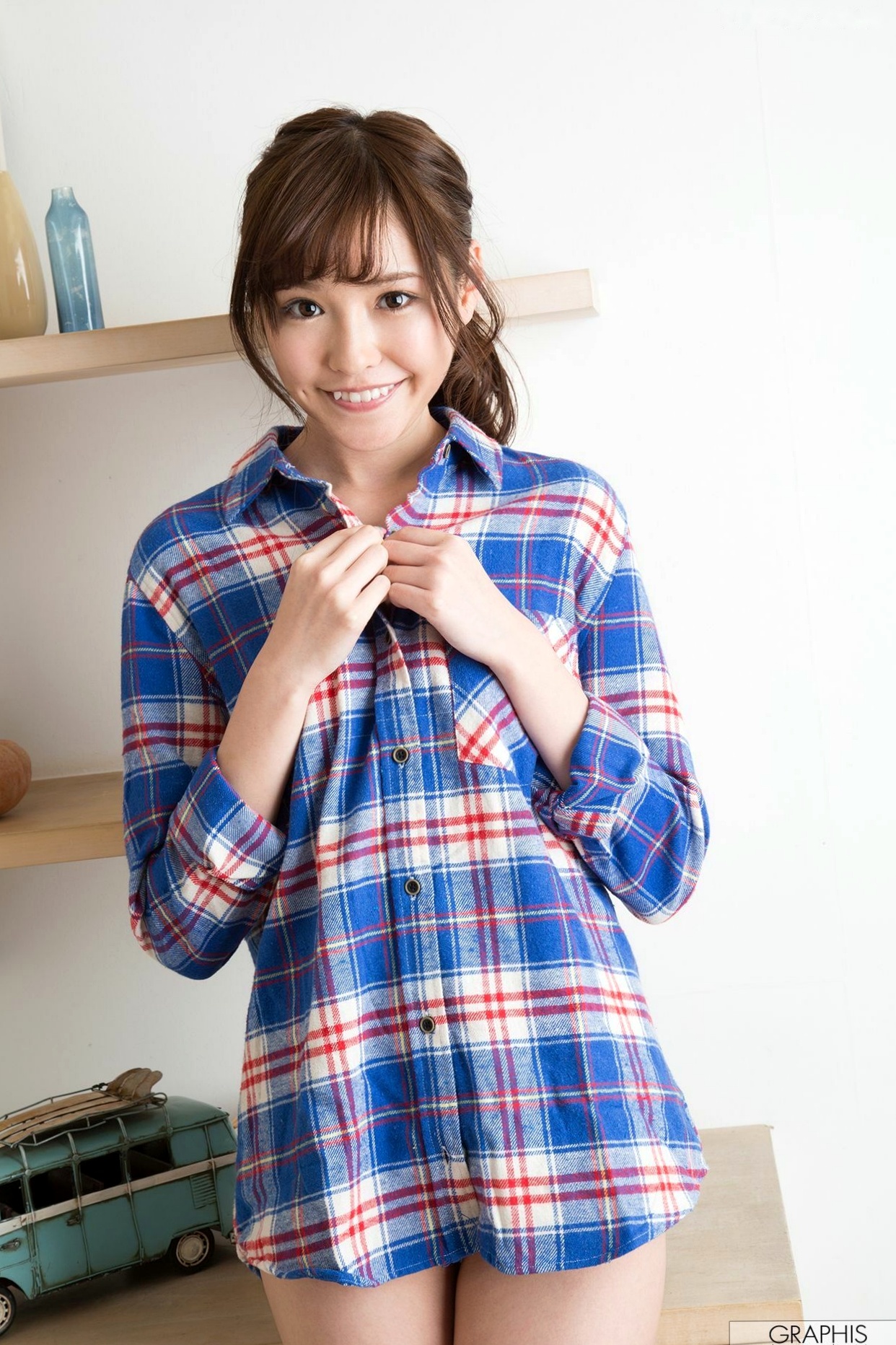 Gallery - Graphis首秀：甜美日系模特 - model居家私房写真，清新风格下的少女悸动初体验 [58P]日本清纯性感私房照大尺度 女神私房照_秀色女神 - image 1