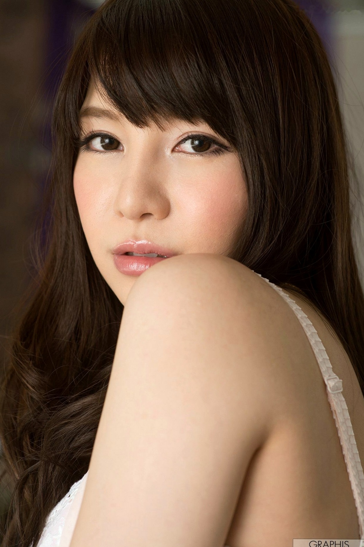 Gallery - Graphis_Aoi 葵 《A》系列高清写真集，性感比基尼演绎工业风，尽显女神诱惑曲线日本性感尤物比基尼内衣美臀 女神私房照_秀色女神 - image 7