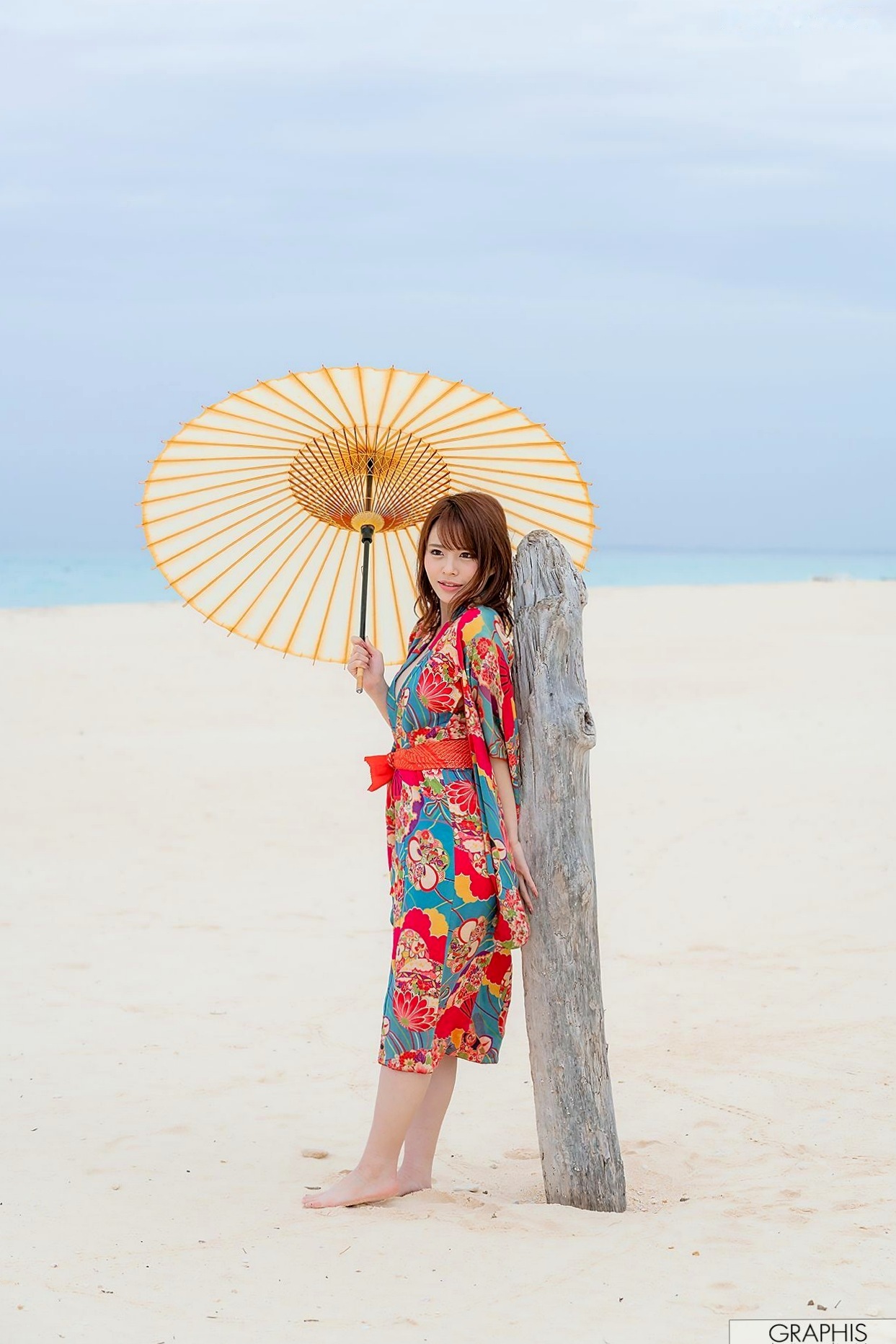 Gallery - Graphis 伊藤舞雪《Mystery》系列：和服私房写照与户外优雅写真，尽显迷人气质与诱惑美感日本清纯气质性感私房照 女神私房照_秀色女神 - image 1