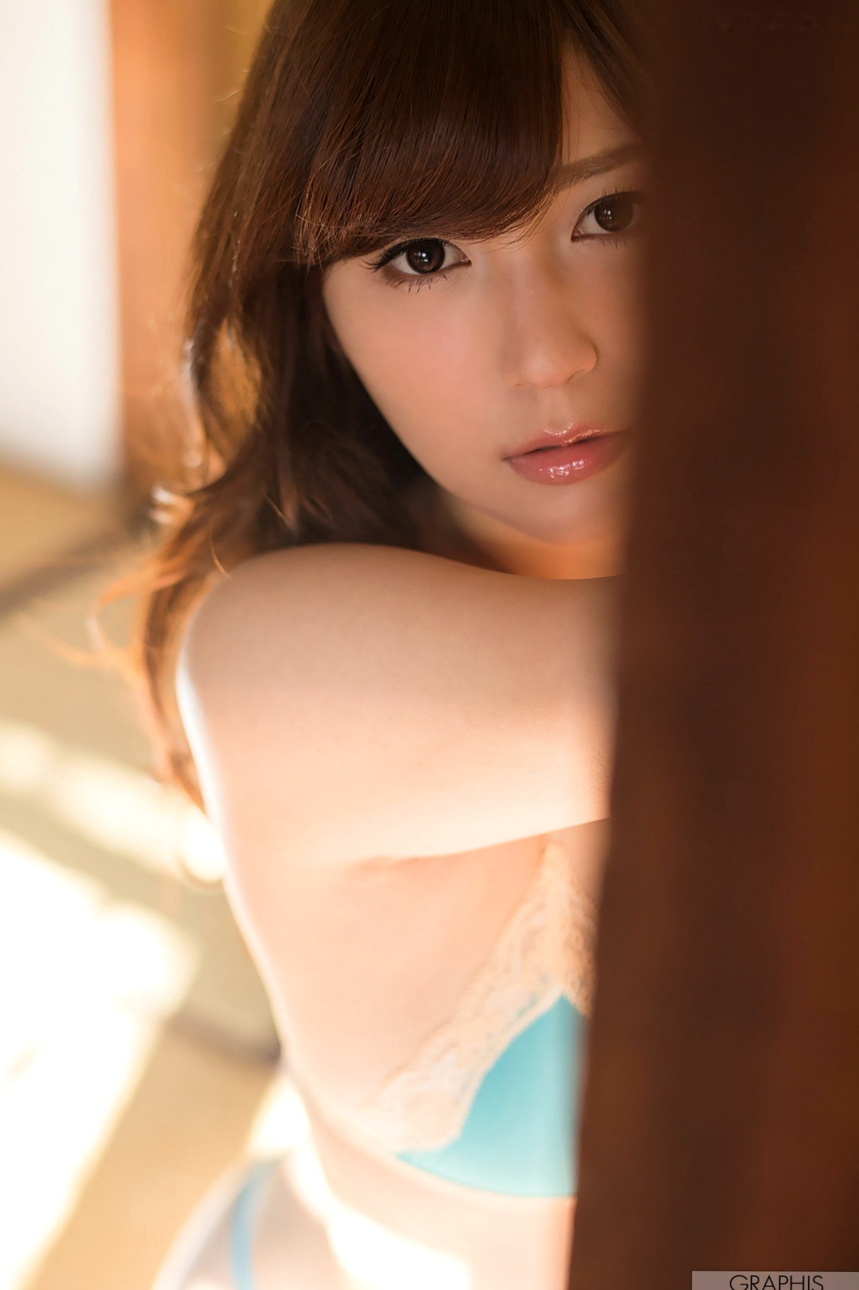 Gallery - Graphis_爱音麻里亚《Pleasant Breeze》：暖阳下的柔美居家私房高清写真性感日本清纯私房照内衣 女神私房照_秀色女神 - image 15