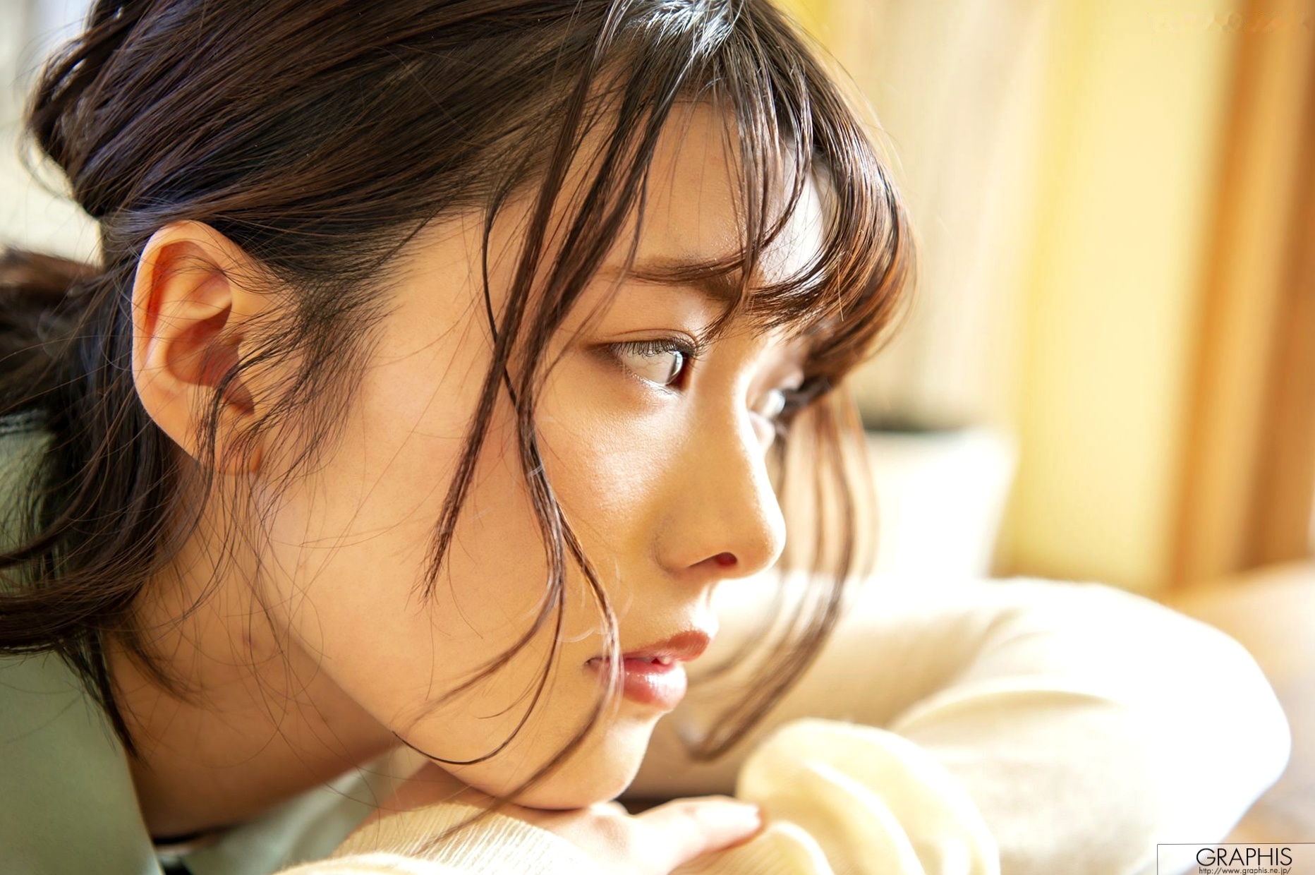 Gallery - Graphis_Hinata Koizumi 小泉日向(小泉ひなた)首部写真集，清新甜美居家诱惑私房美学日本性感清纯私房照内衣 女神私房照_秀色女神 - image 3