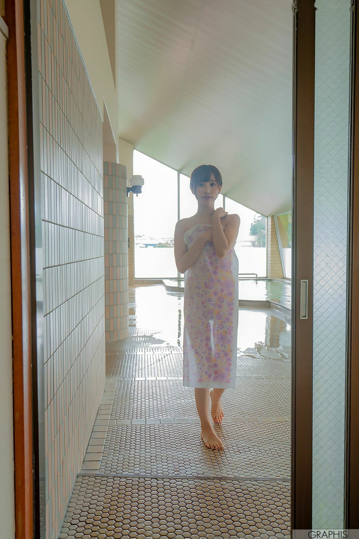 Gallery - 天使萌 Moe Amatsuka《HONEY》写真集：性感与清纯的完美邂逅，多套唯美内衣造型带来极致视觉享受日本性感诱惑清纯女神内衣 女神私房照_秀色女神 - image 31