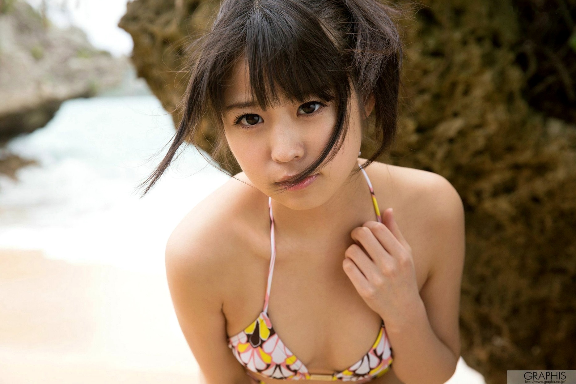 Gallery - Graphis_樱由罗《Washed Out》写真集：清纯少女居家私房与户外花丛唯美生活照日本清纯私房照诱惑 女神私房照_秀色女神 - image 14