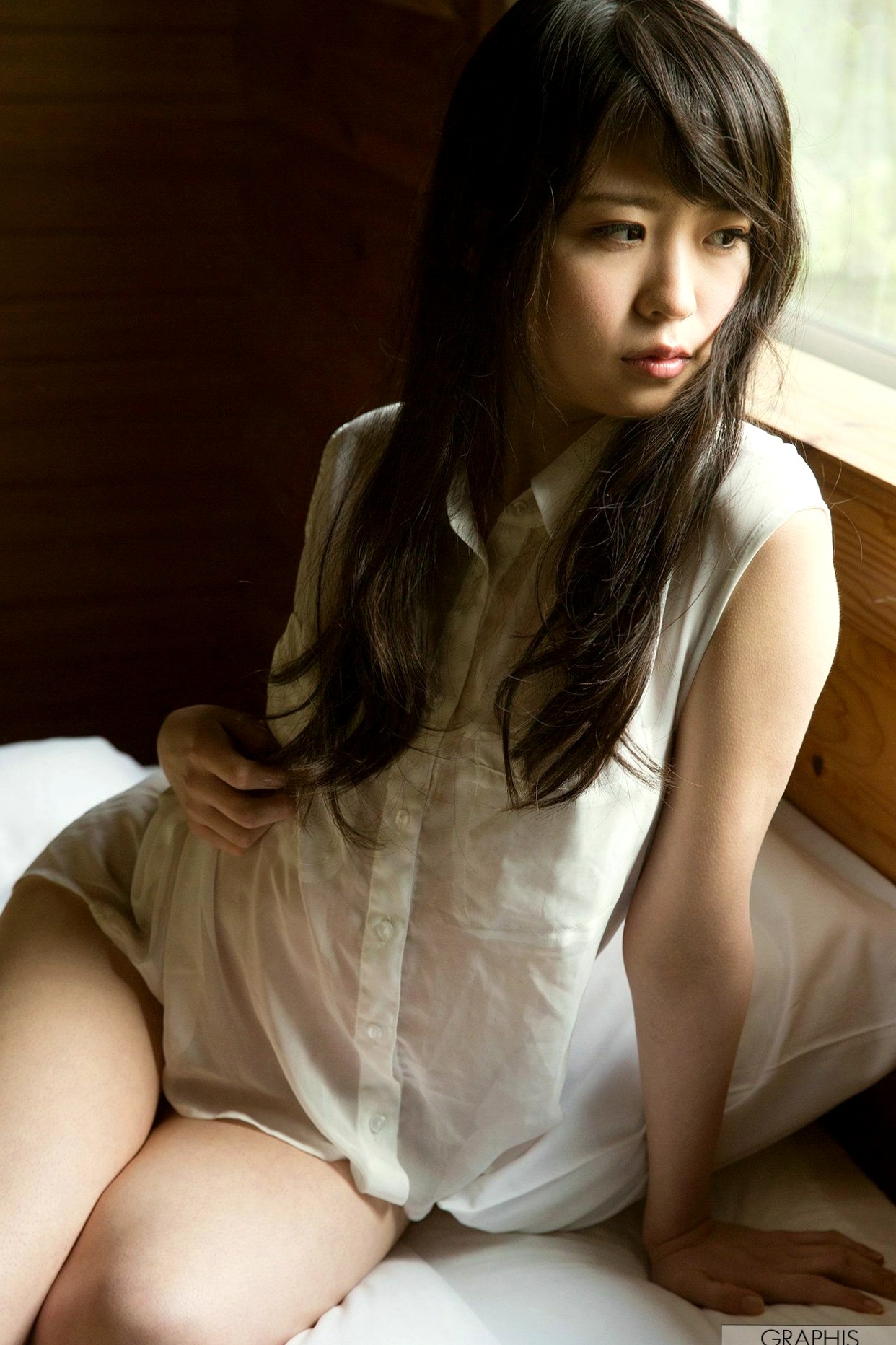 Gallery - Graphis_樱由罗《Washed Out》写真集：清纯少女居家私房与户外花丛唯美生活照日本清纯私房照诱惑 女神私房照_秀色女神 - image 22