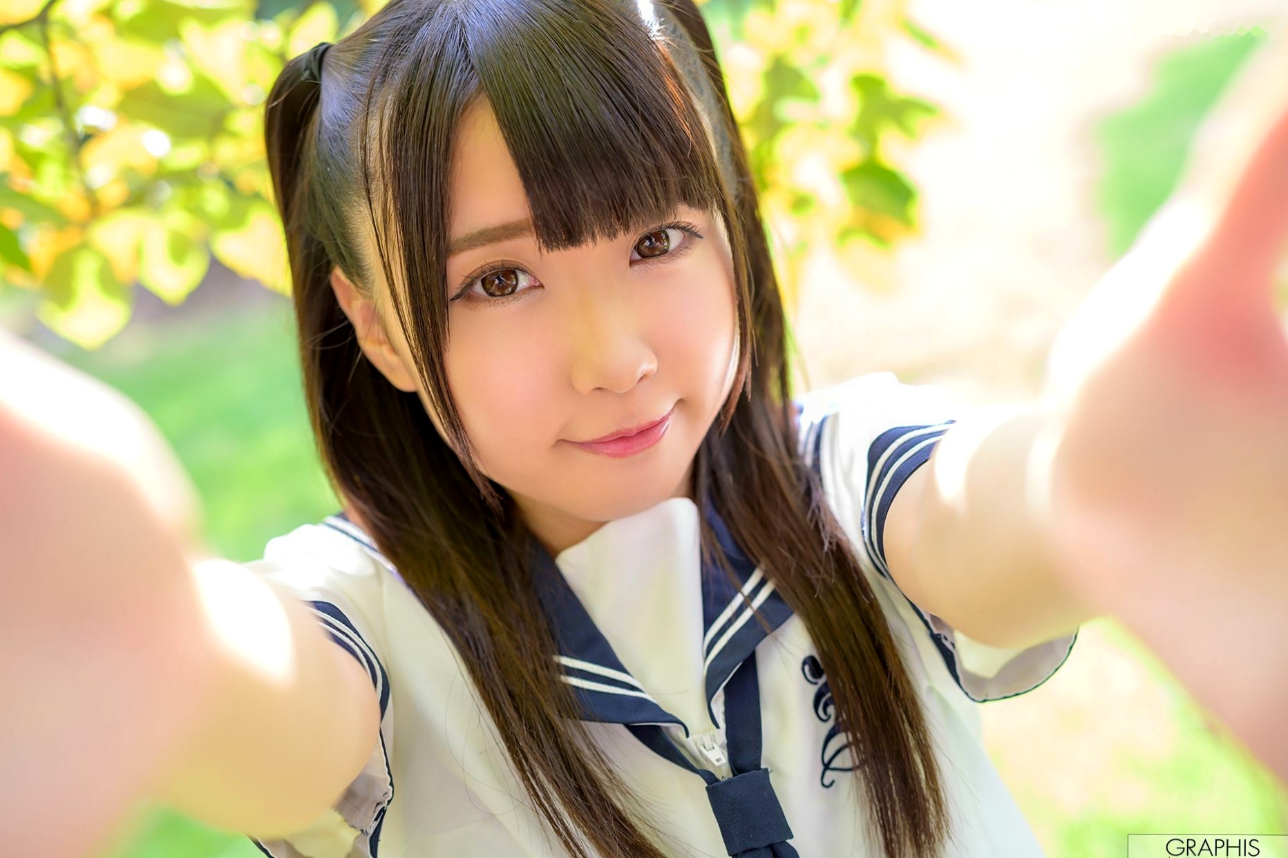 Gallery - Graphis 梦见照歌《Innocent Girl》：清纯校服少女与浴室湿身比基尼魅力写真日本清纯校服比基尼私房照治愈系 女神私房照_秀色女神 - image 9