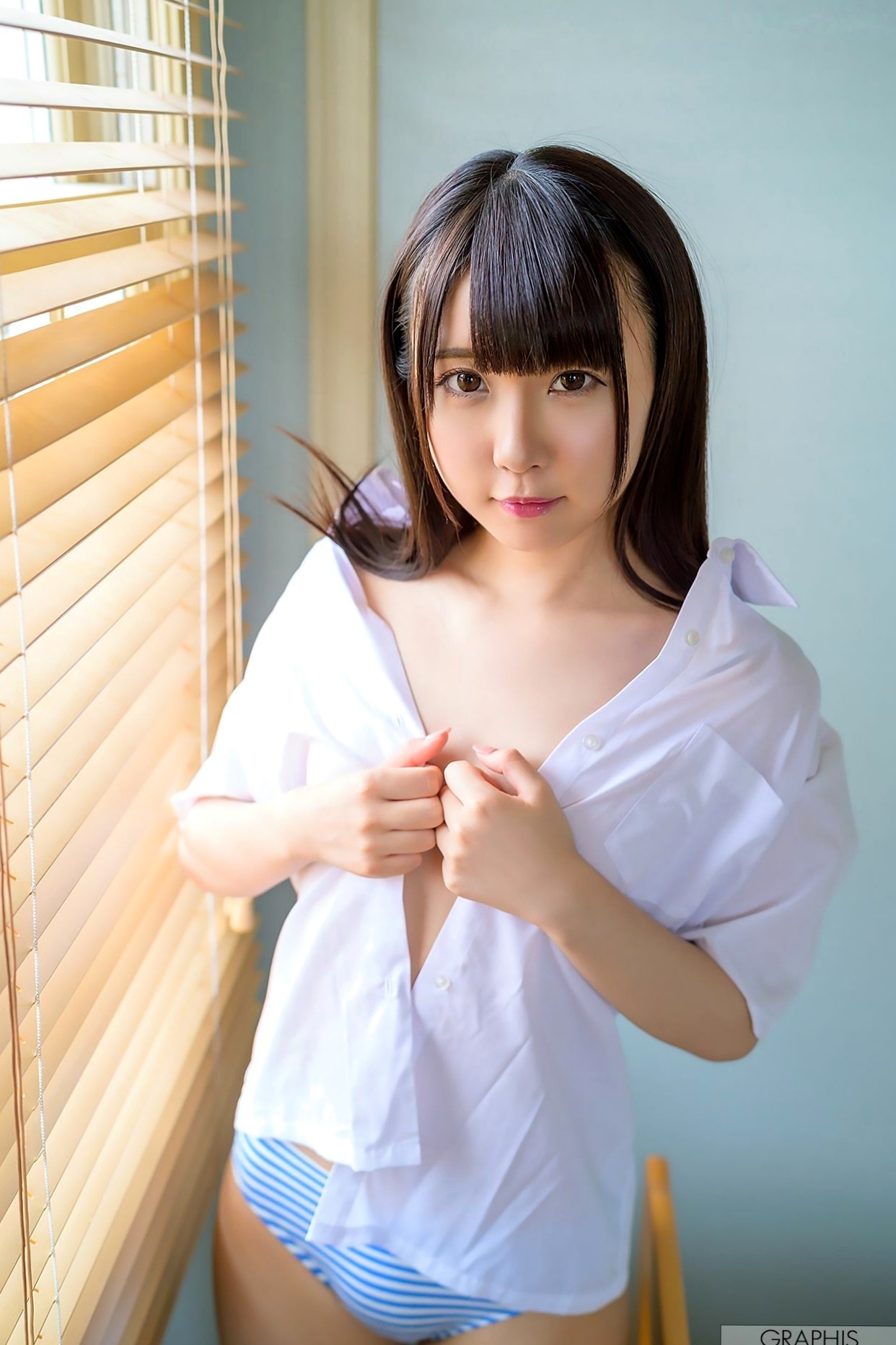 Gallery - Graphis 梦见照歌《Innocent Girl》：清纯校服少女与浴室湿身比基尼魅力写真日本清纯校服比基尼私房照治愈系 女神私房照_秀色女神 - image 19