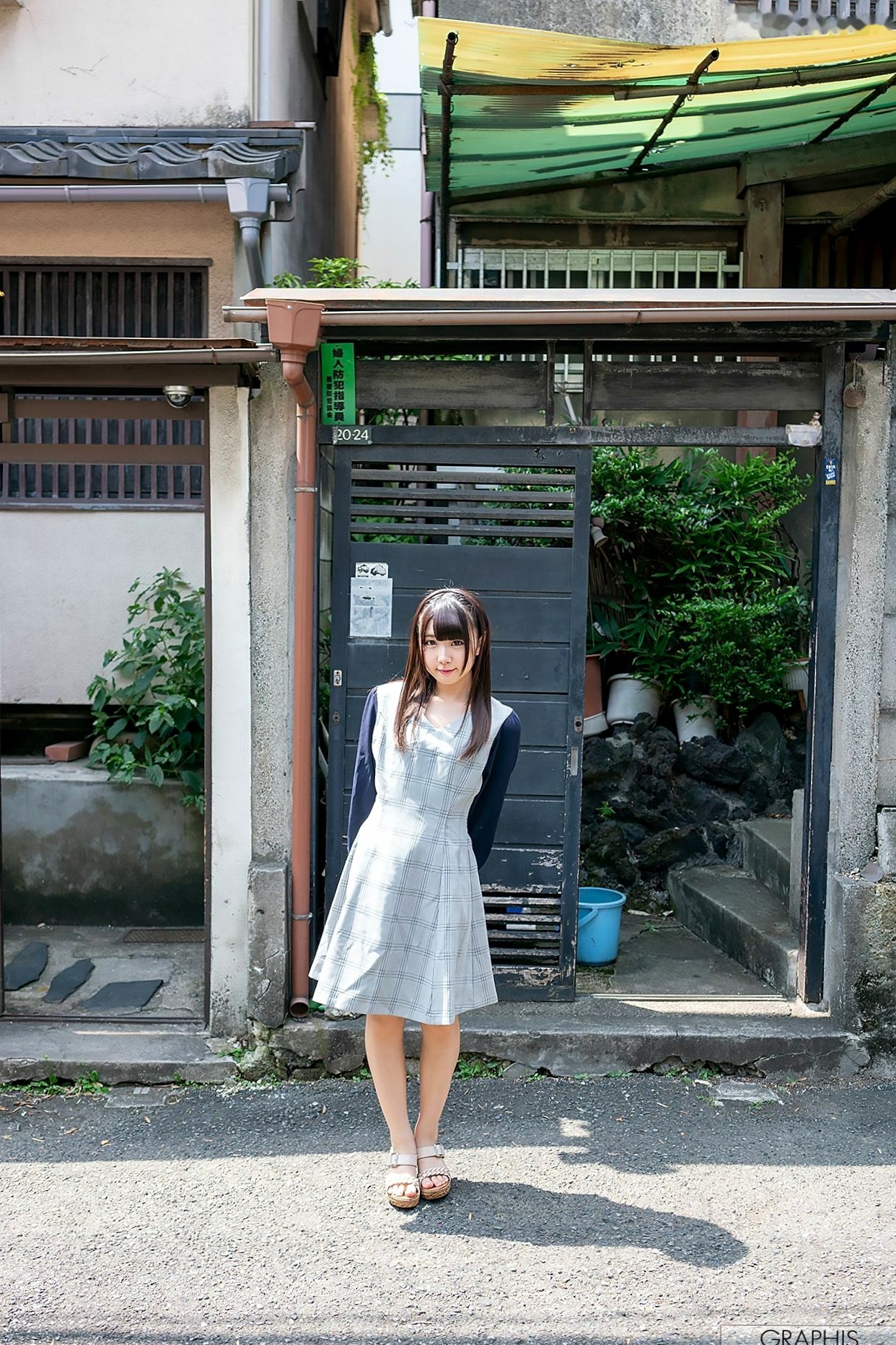 Gallery - Graphis 梦见照歌《Innocent Girl》：清纯校服少女与浴室湿身比基尼魅力写真日本清纯校服比基尼私房照治愈系 女神私房照_秀色女神 - image 24