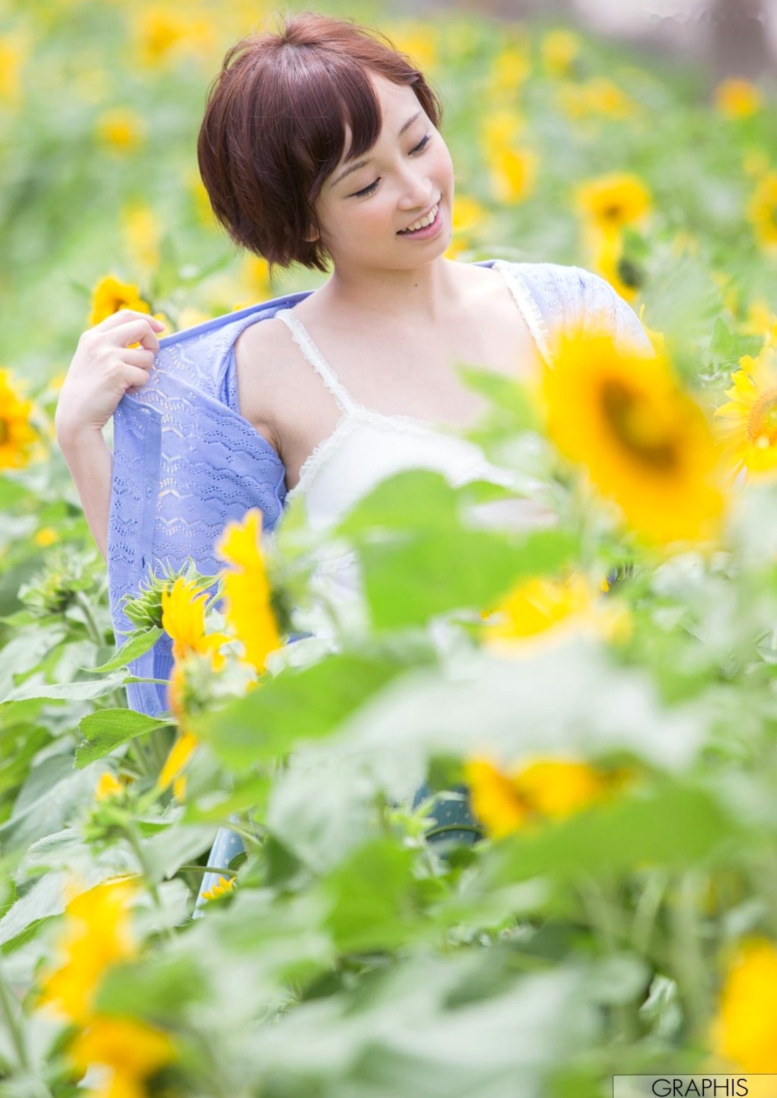 Gallery - Graphis系列：きみの歩美《Ayumix》户外清新、私房写真集，展现邻家女孩的纯真与灵动美日本户外清新私房照气质 女神私房照_秀色女神 - image 3