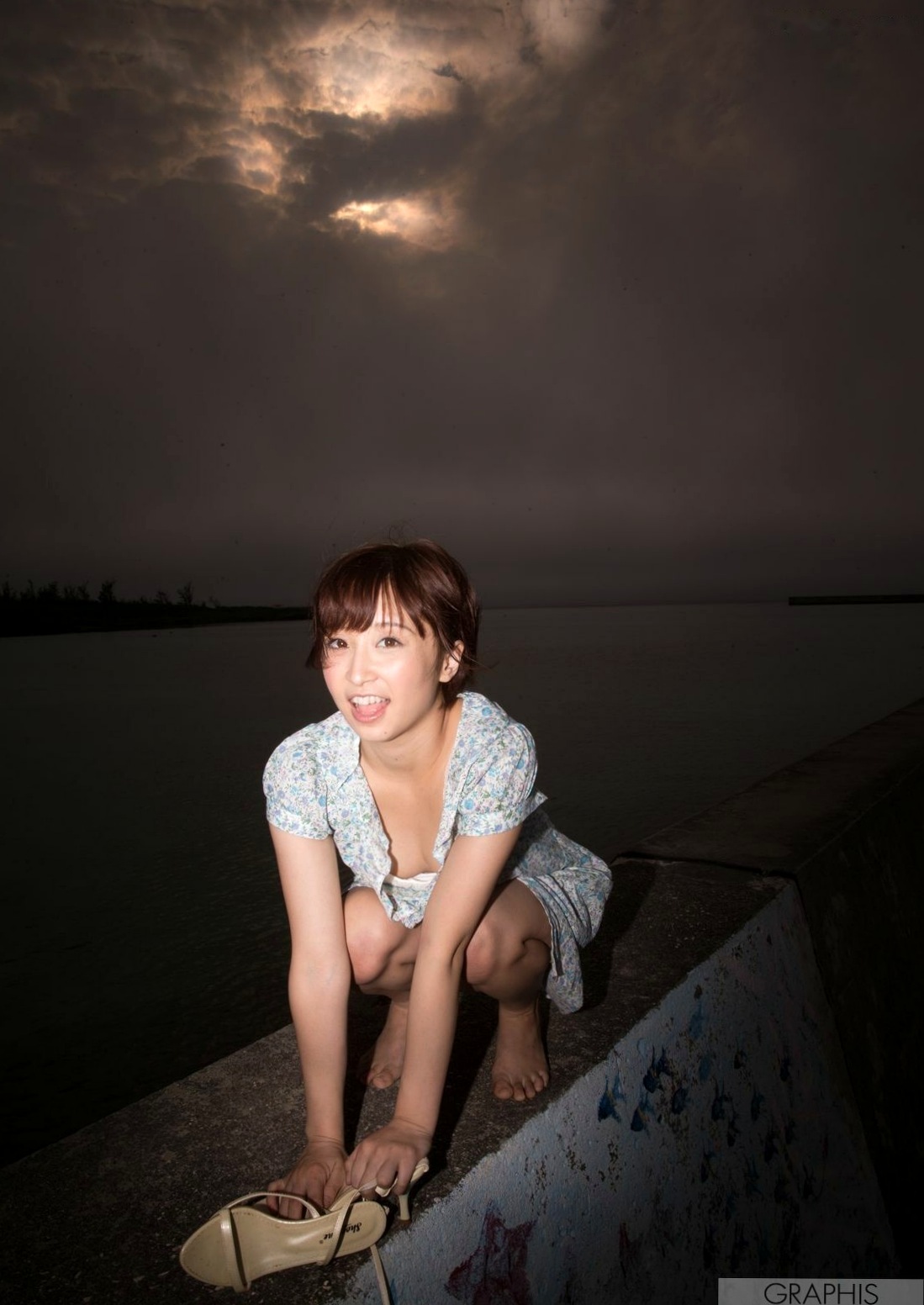 Gallery - Graphis系列：きみの歩美《Ayumix》户外清新、私房写真集，展现邻家女孩的纯真与灵动美日本户外清新私房照气质 女神私房照_秀色女神 - image 9