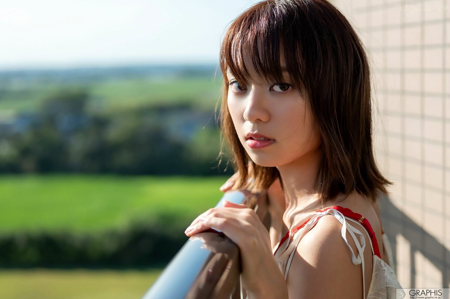 Gallery - Graphis萌波铃Suzu Monami写真集：清纯少女蜕变，纯欲家居私房与清新户外造型系列日本清纯私房照诱惑 女神私房照_秀色女神 - image 41