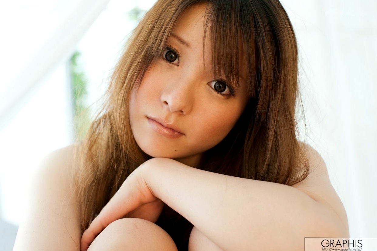 Gallery - Graphis日向唯：初次写真演绎清纯家居风，羞涩甜美与性感魅力并存，尽显邻家少女诱惑心跳瞬间日本私房照清纯性感诱惑 女神私房照_秀色女神 - image 14
