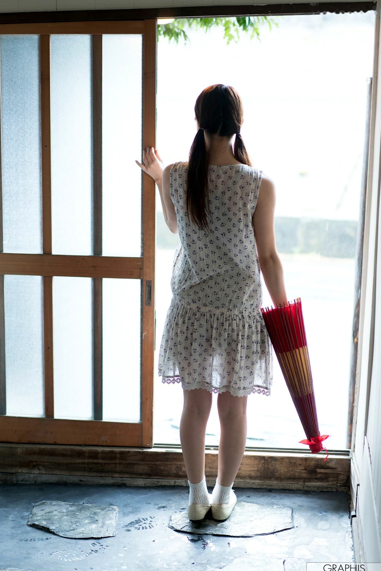 Gallery - Graphis_渚光莉/渚ひかり《Splendid!》日系精美私房写真，清新甜美少女的居家诱惑 [39P]日本清纯私房照诱惑治愈系 女神私房照_秀色女神 - image 3