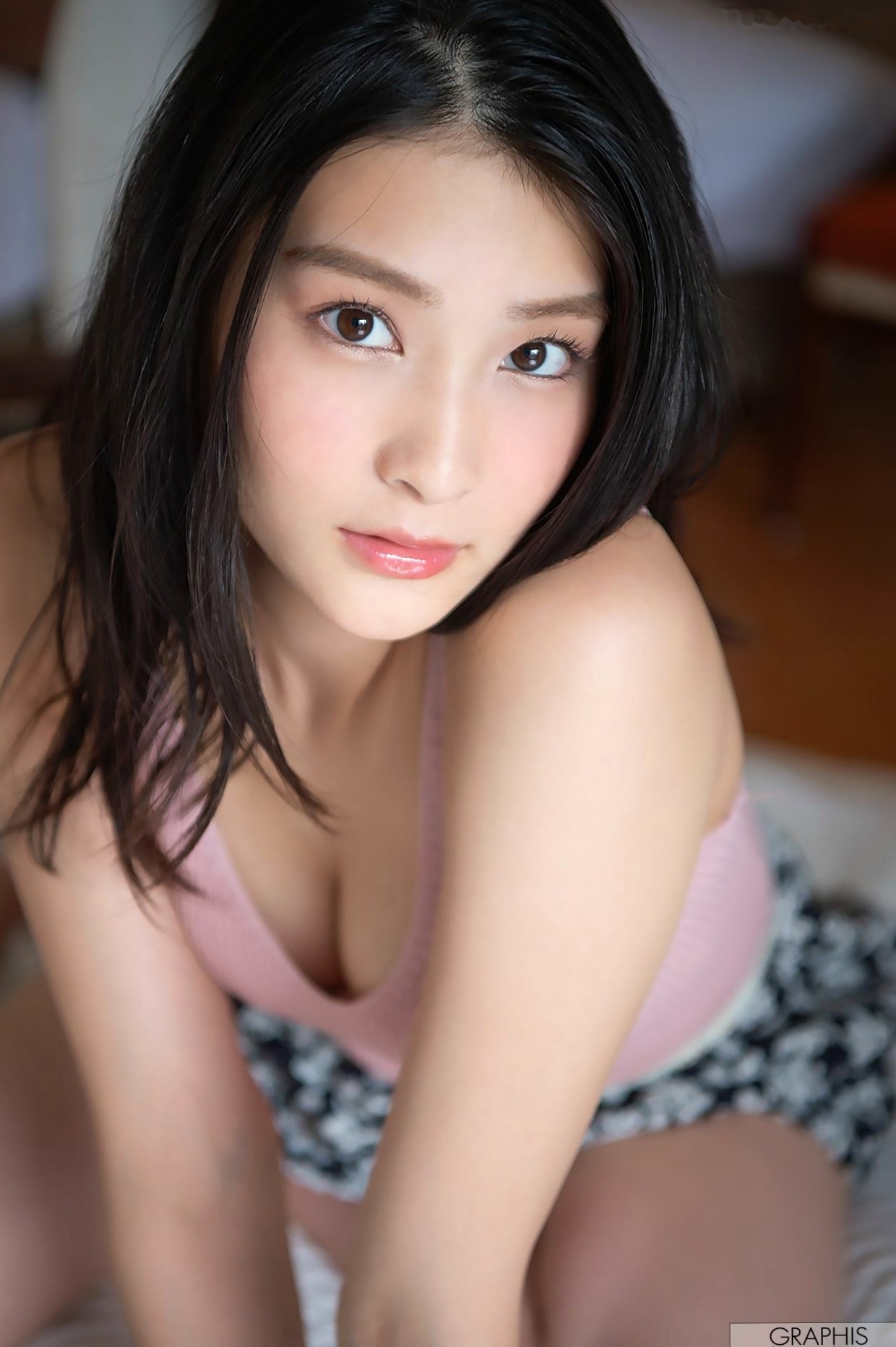 Gallery - Graphis本庄鈴《A NEW STAR!》极品日系私房写真，演绎温柔床边诱惑与纯欲神颜日本性感私房照诱惑清新 女神私房照_秀色女神 - image 25